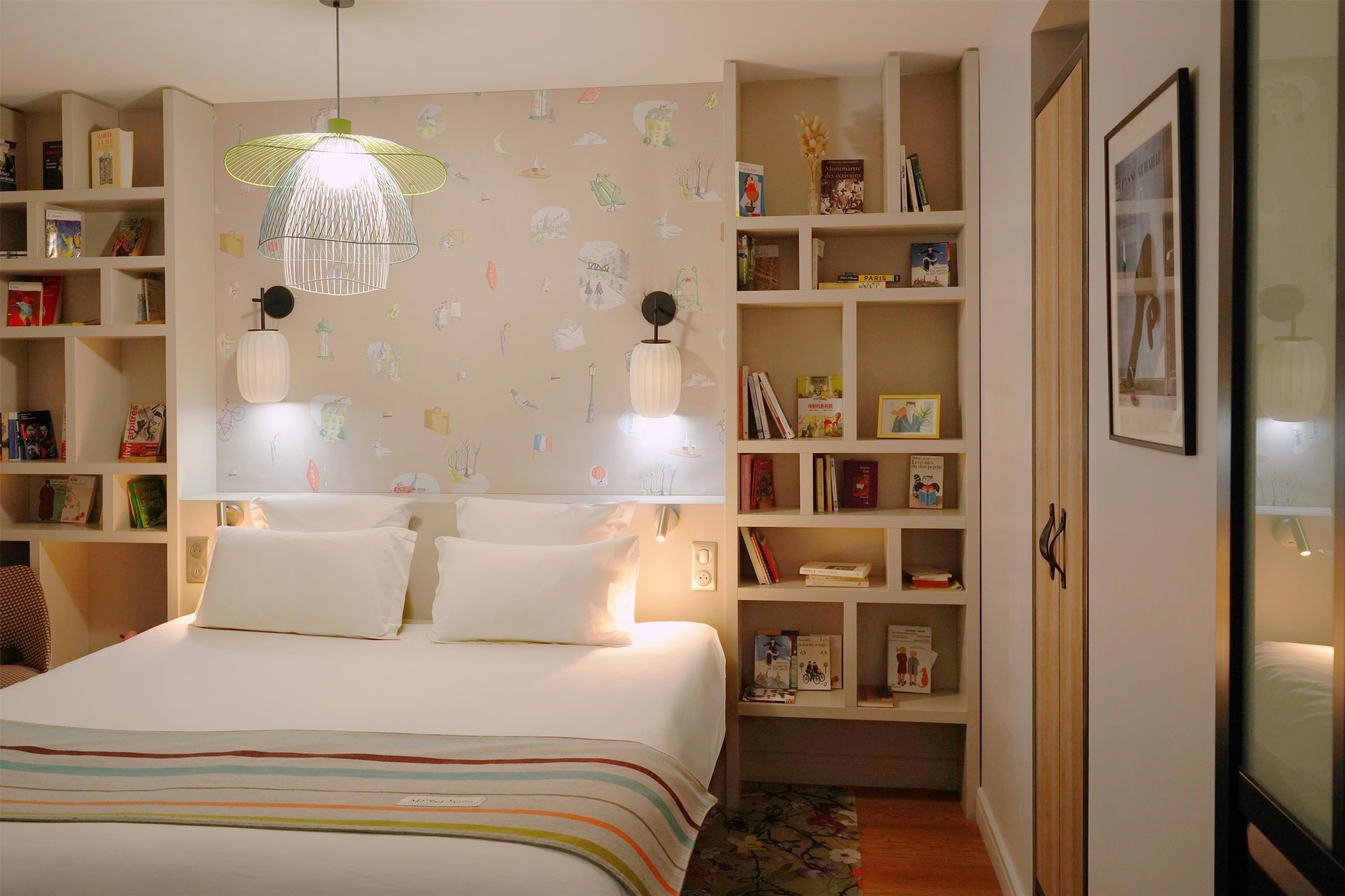 Apartment King Size Bed