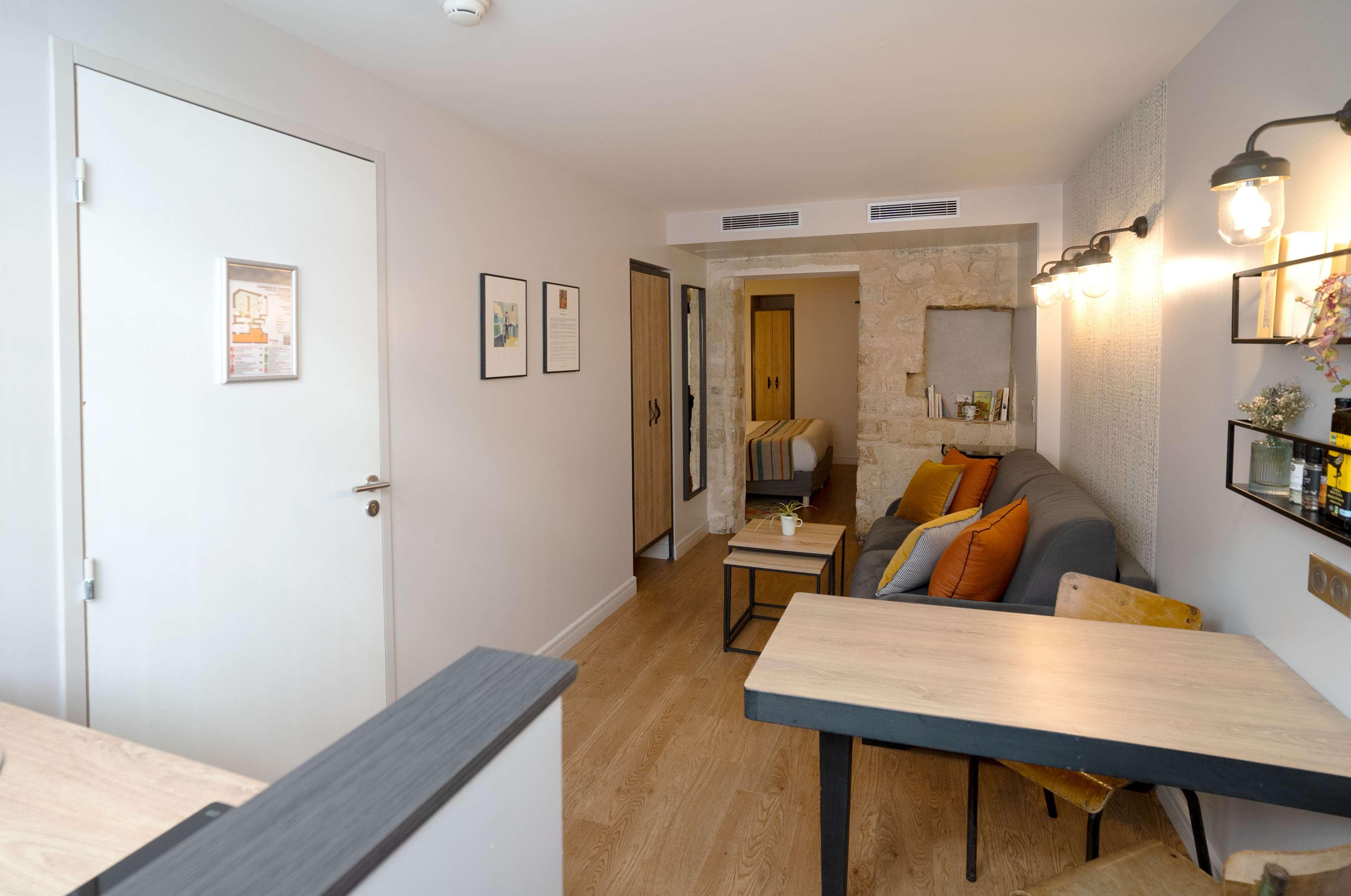 Apartment King Size Bed