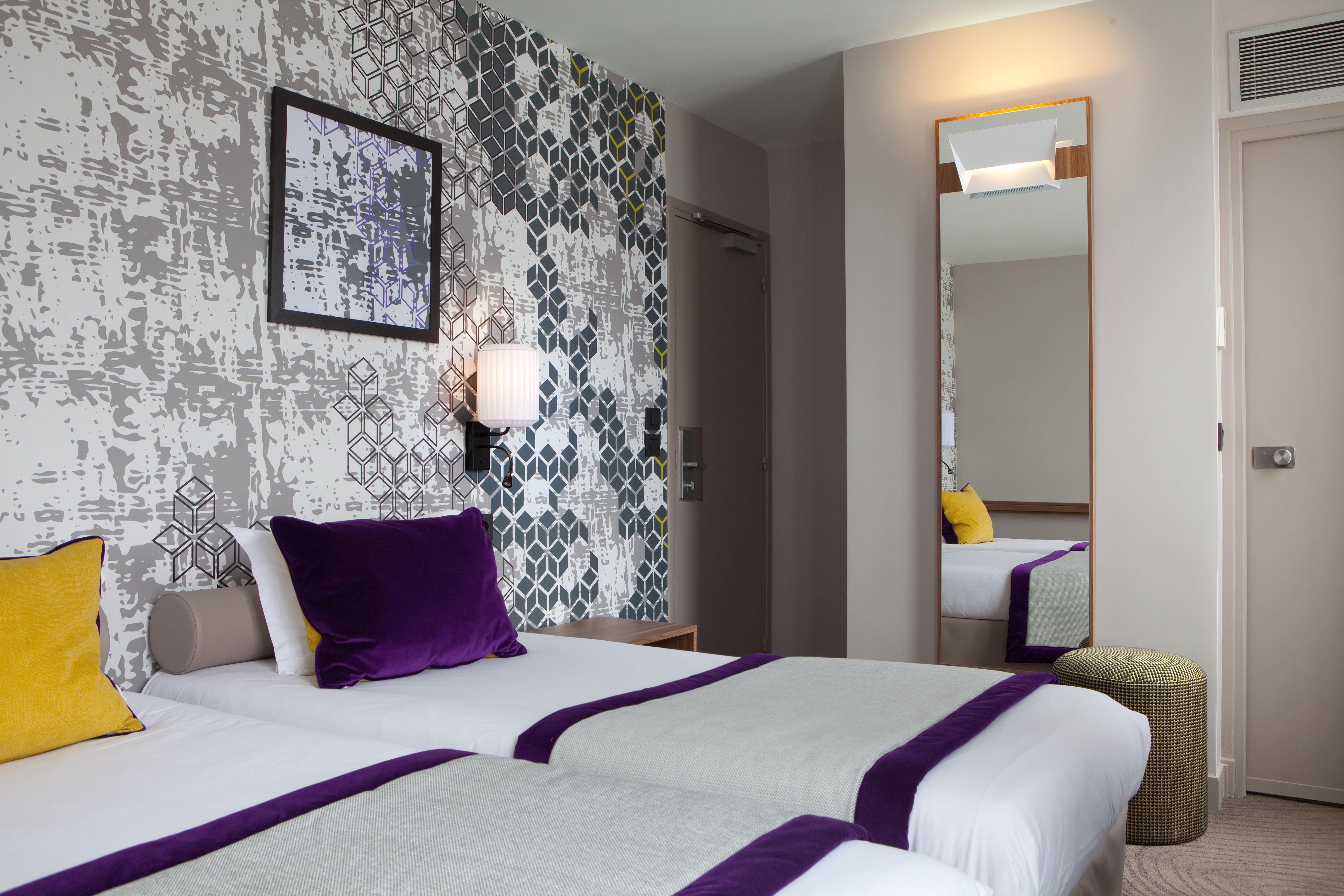 Double or Twin Standard