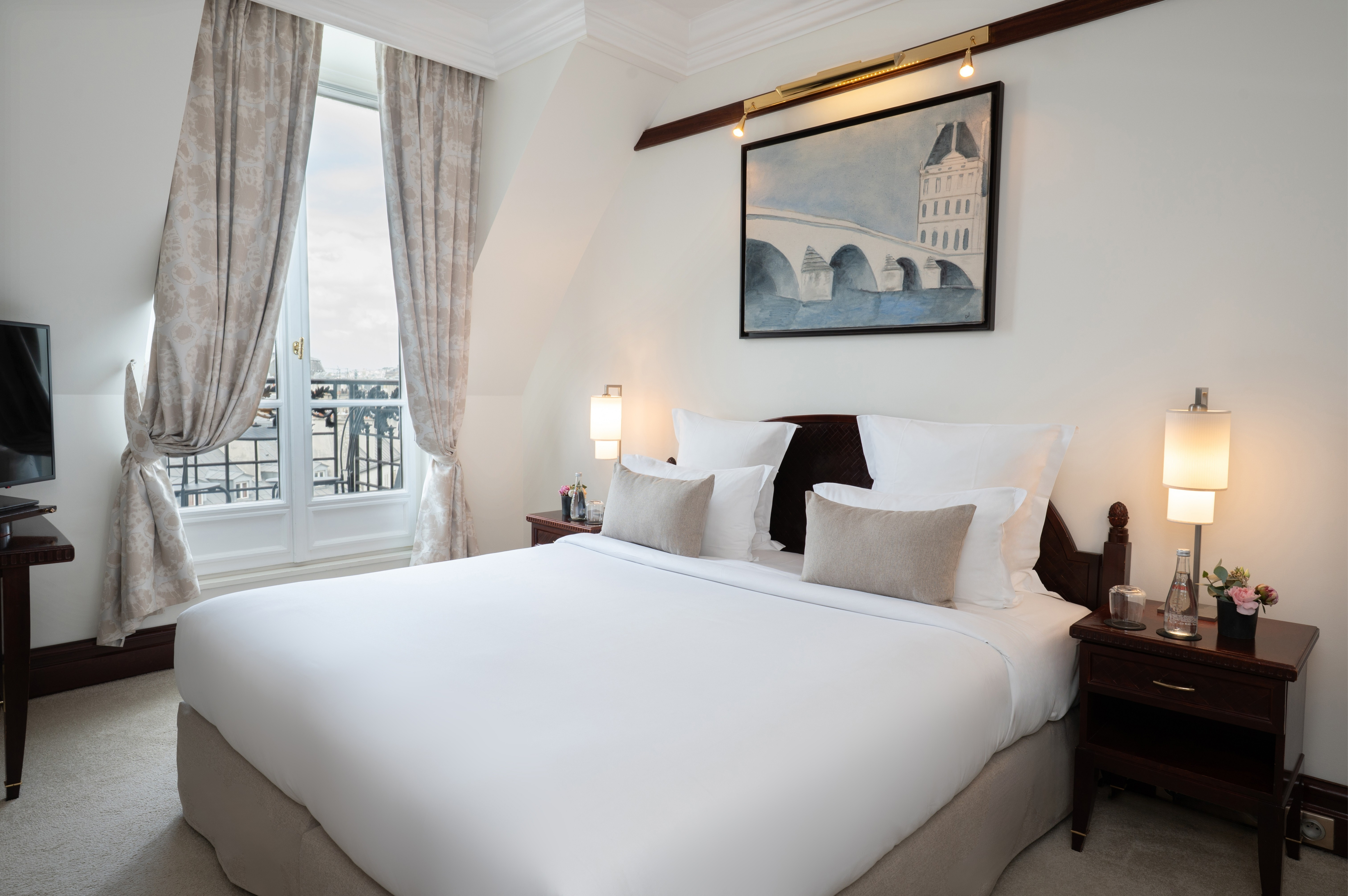 Junior Suite King Size Bed