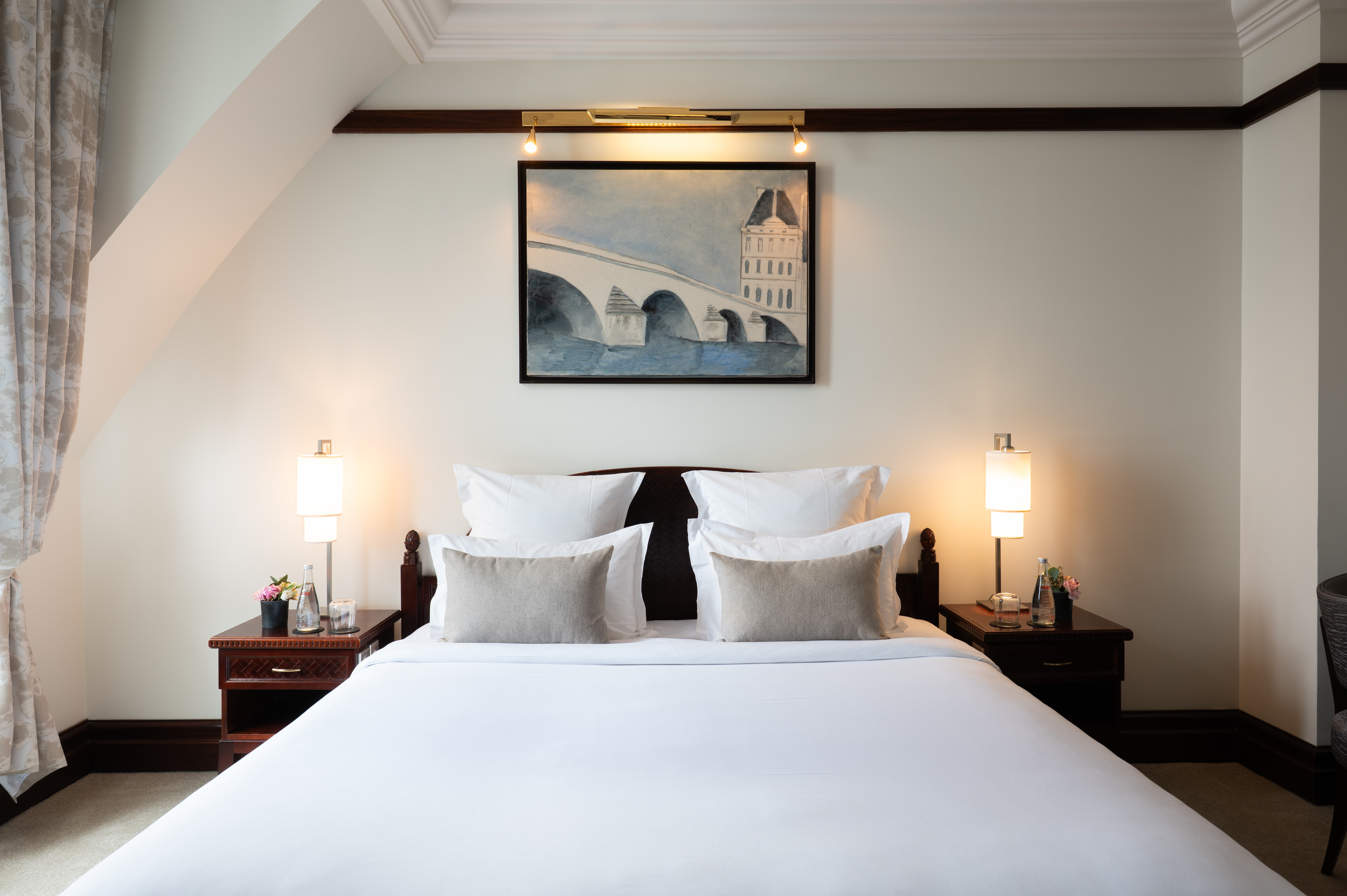 Junior Suite King Size Bed