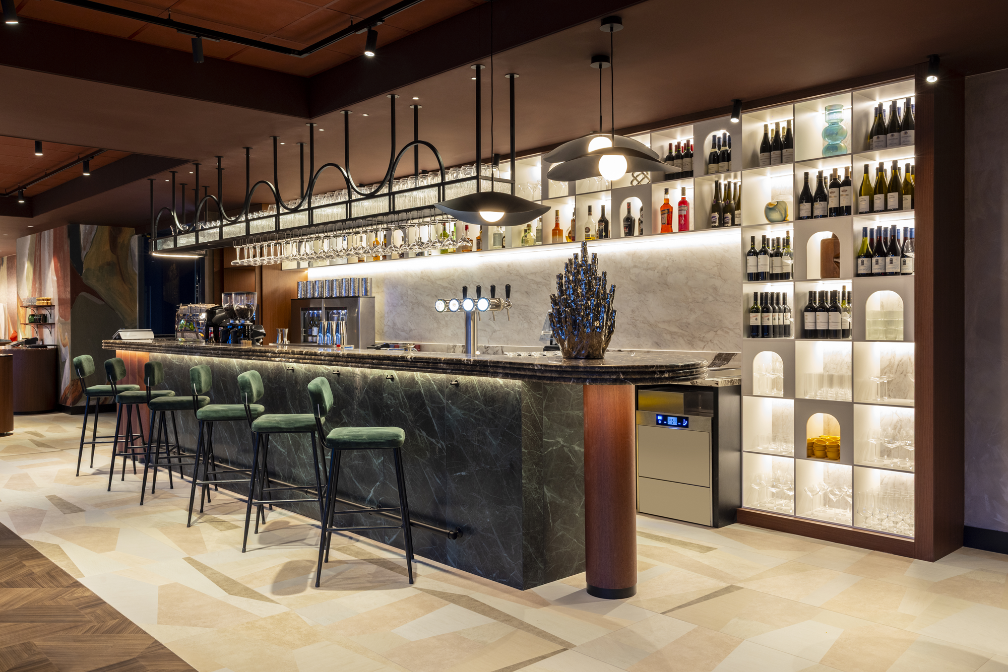 Bar