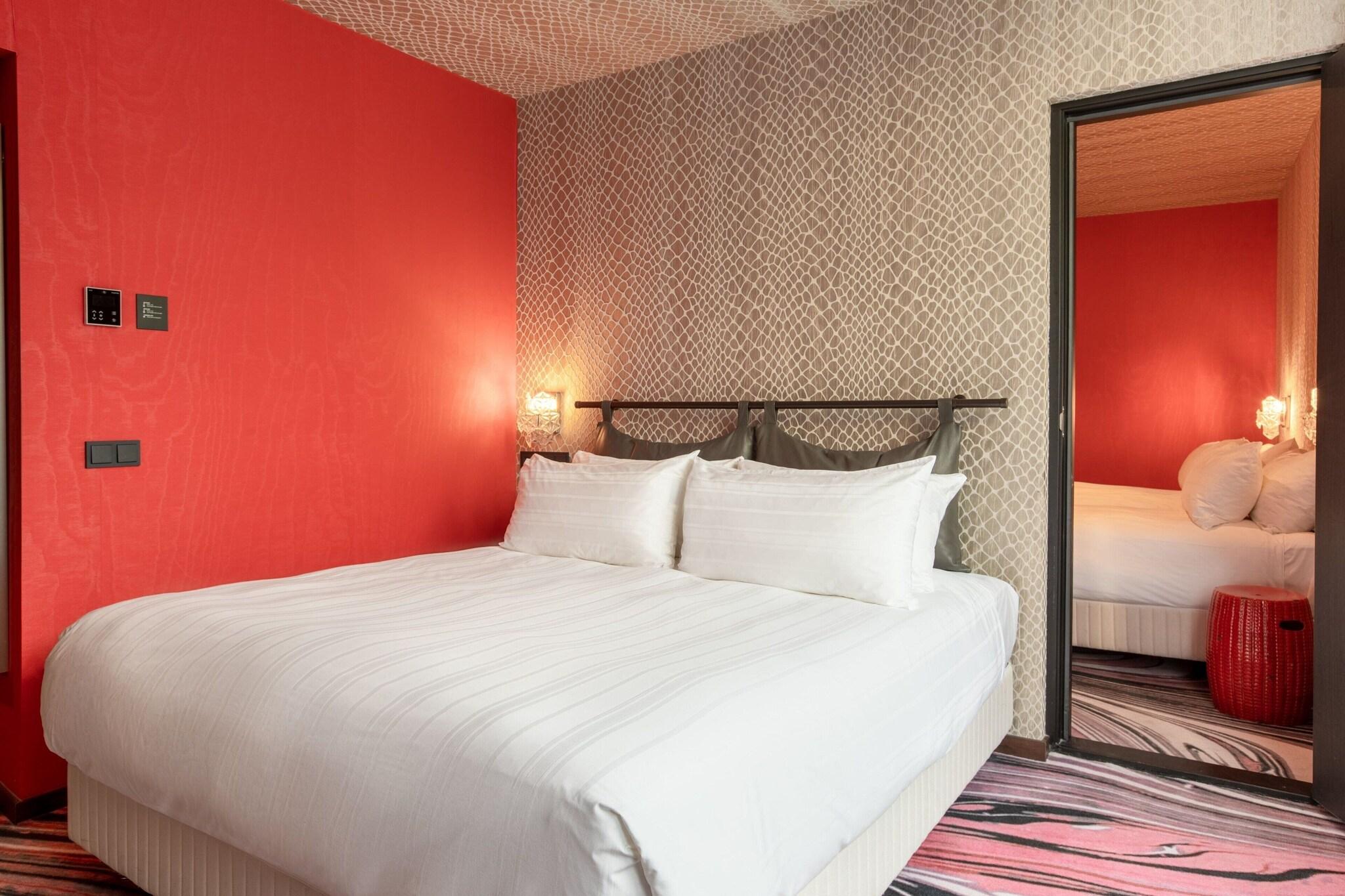 Double King Size Bed