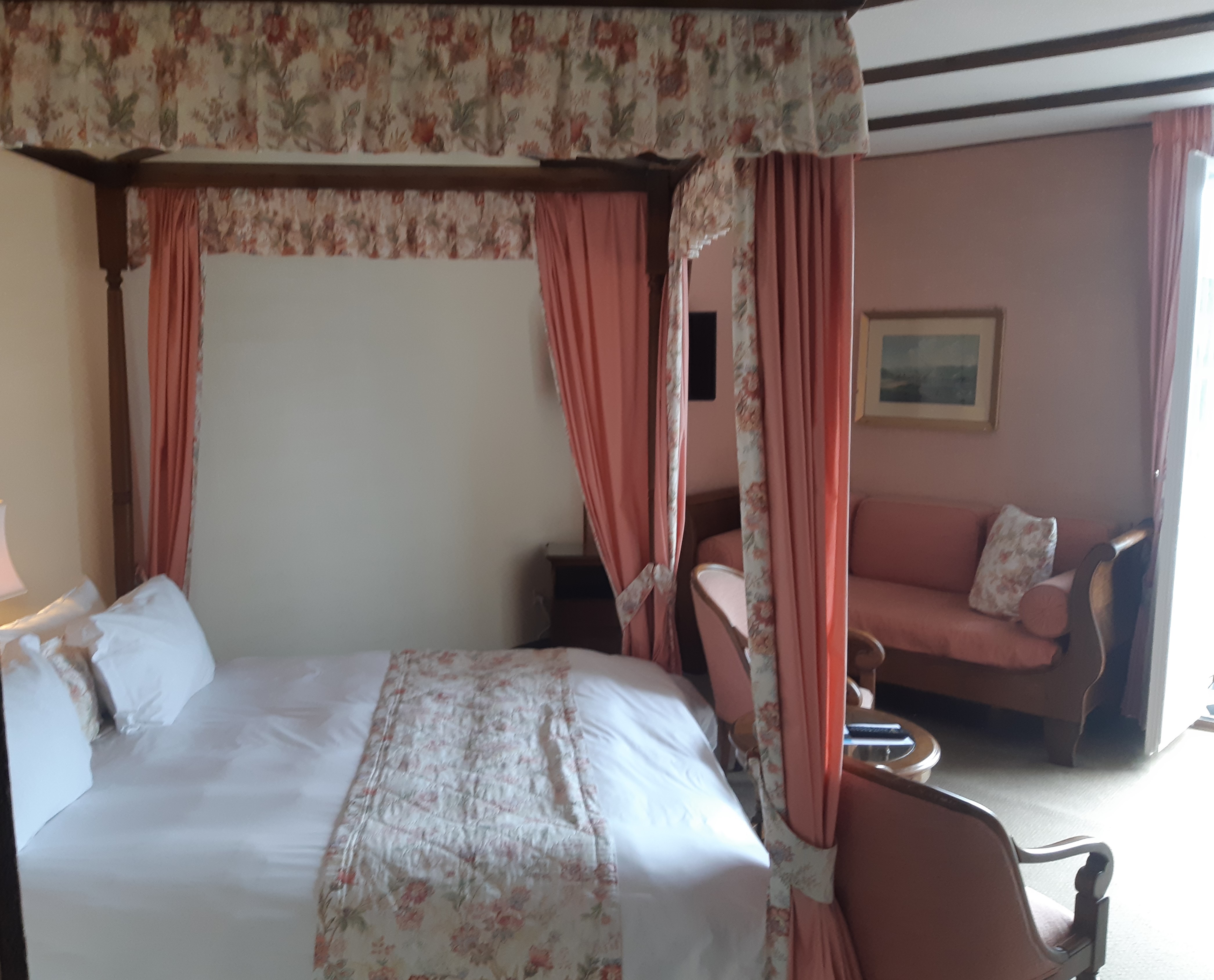 Twin Deluxe with Balcony