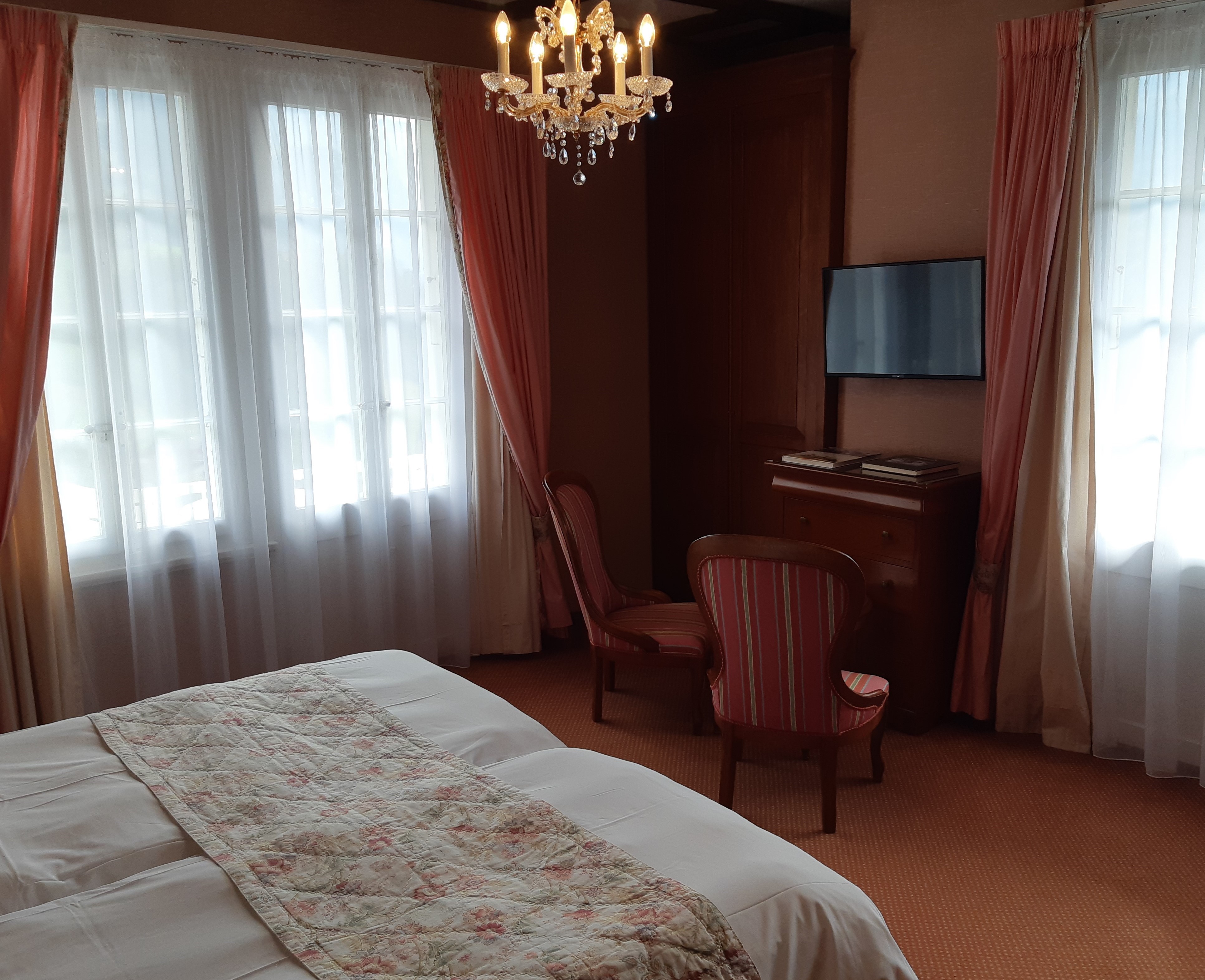 Twin Deluxe with Balcony