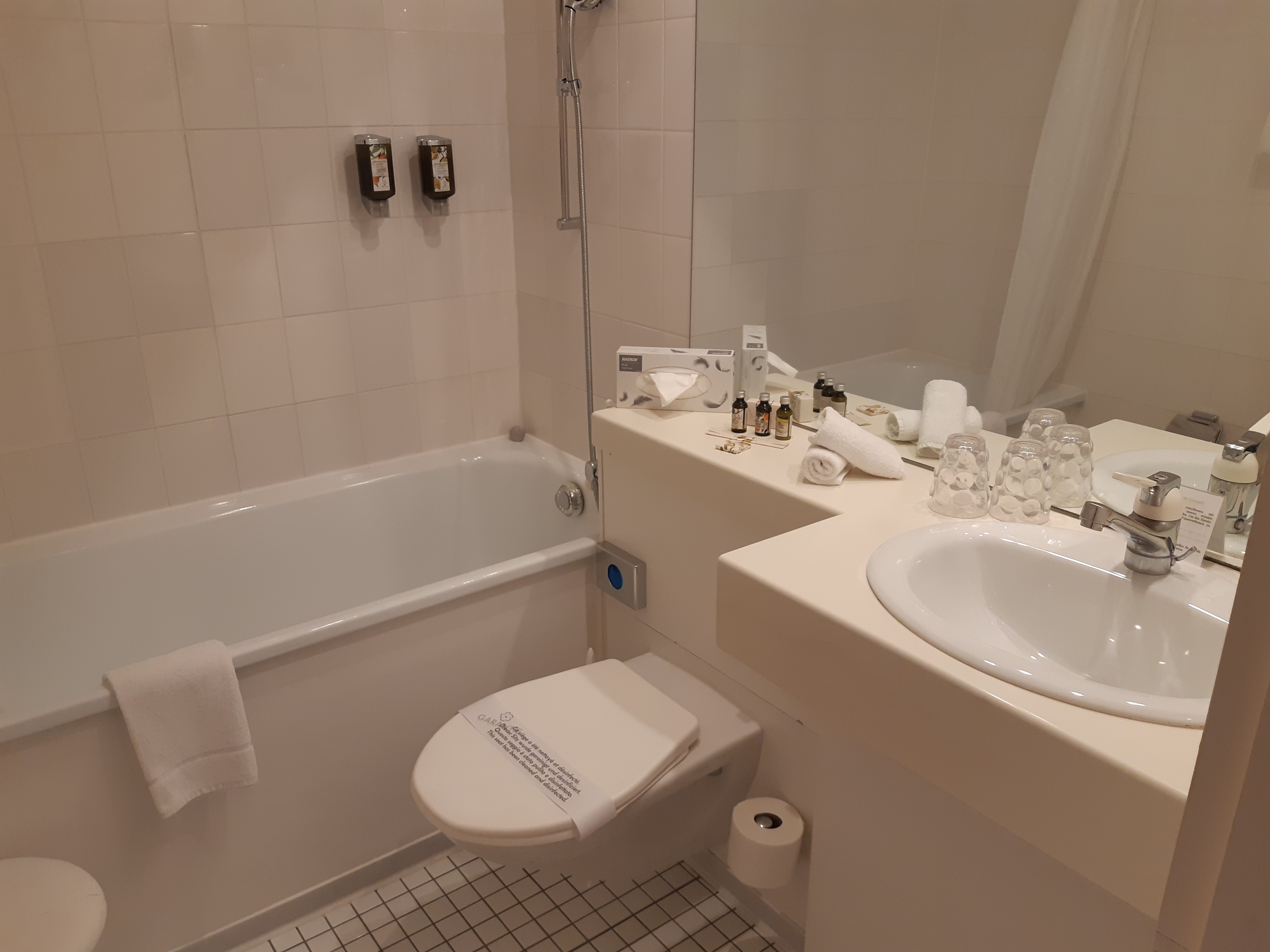 Double or Twin Deluxe Two Beds