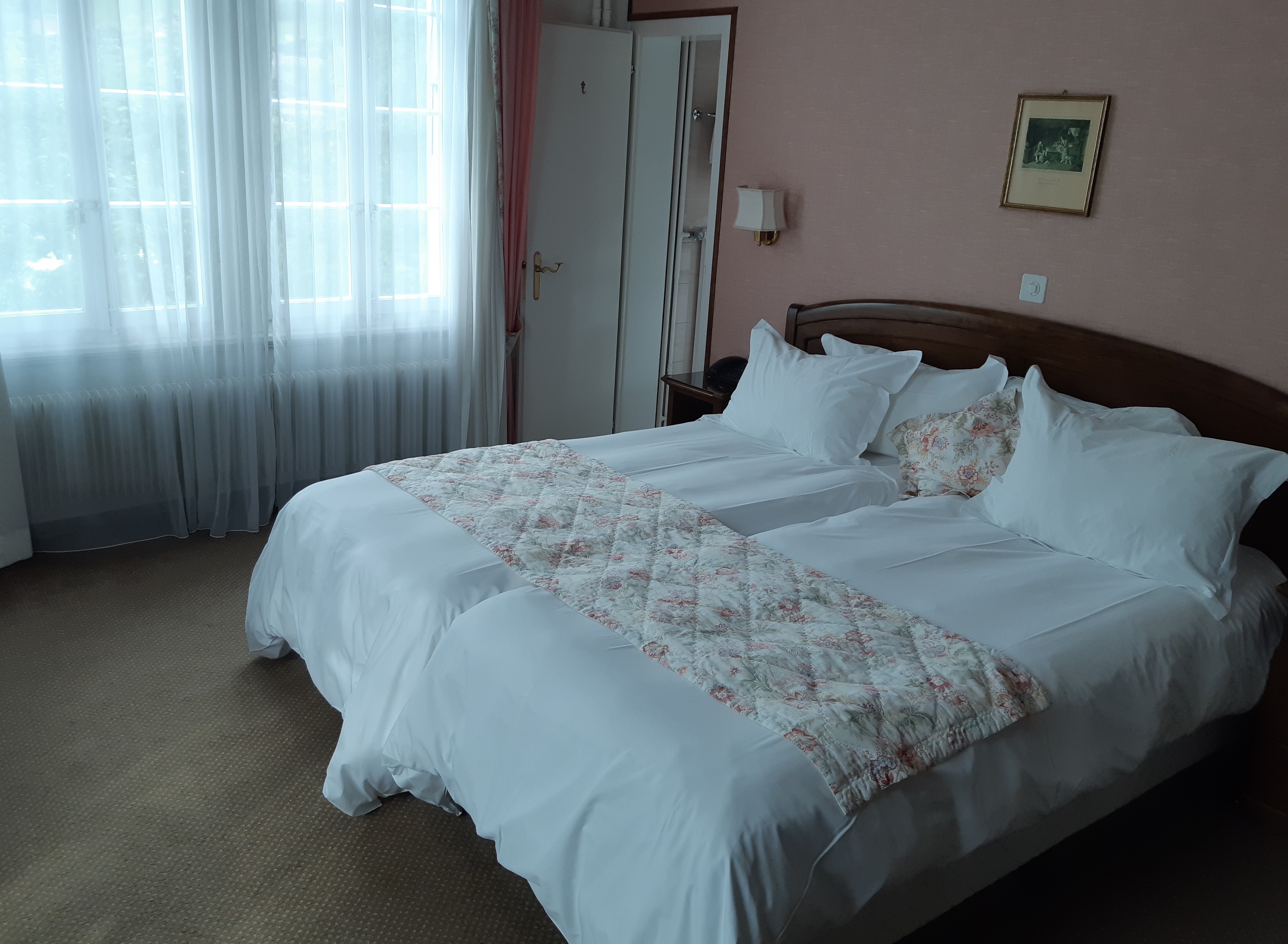 Double or Twin Deluxe Two Beds