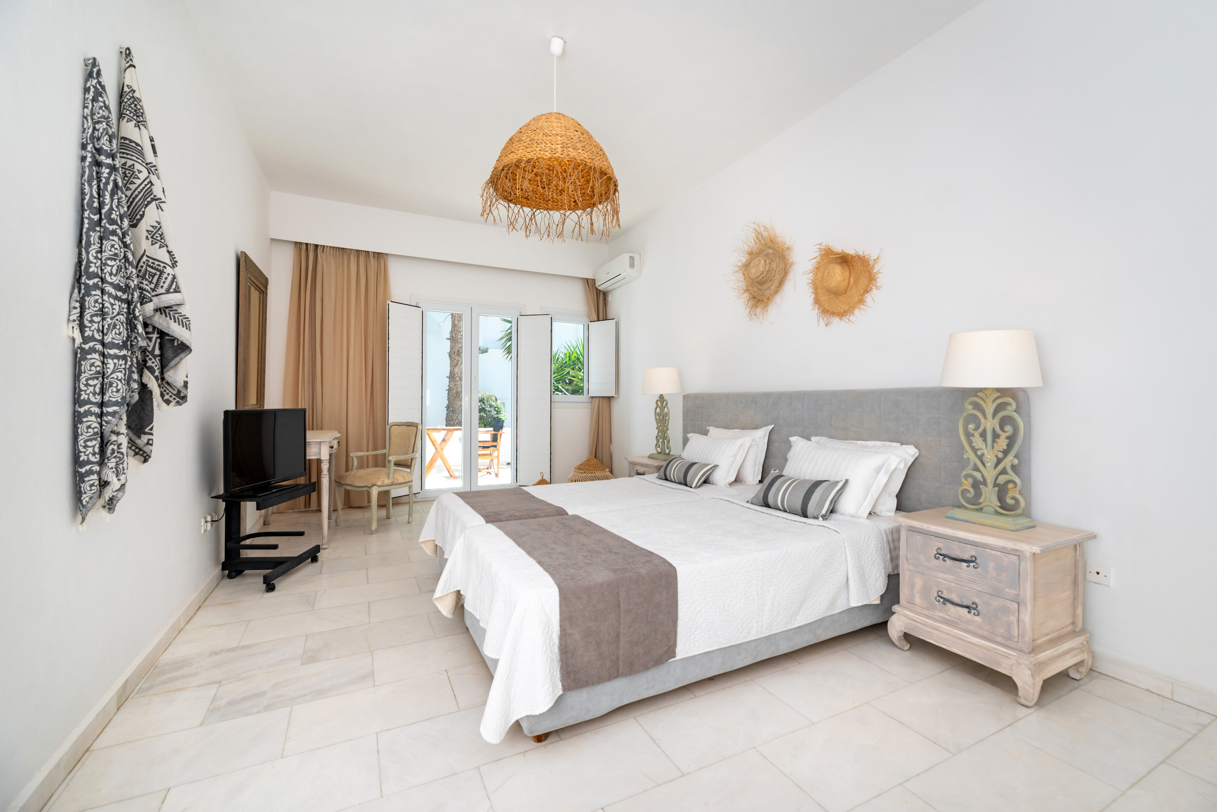 Double or Twin Standard