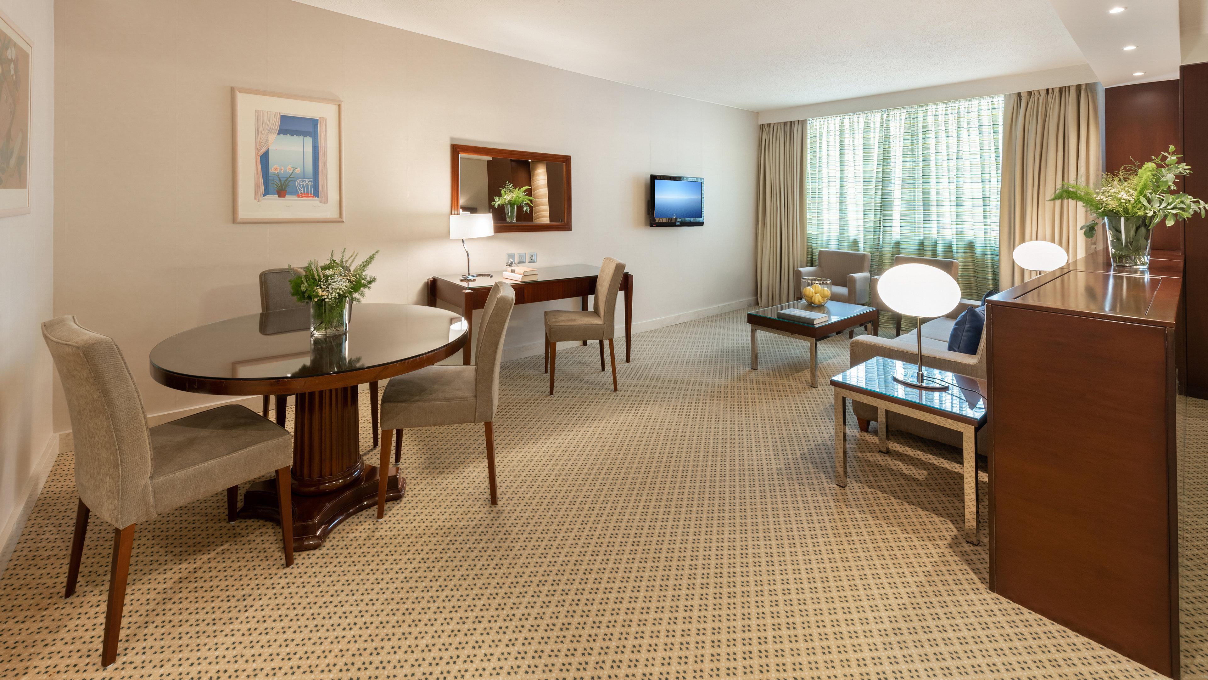 Junior Suite Two Queen Beds