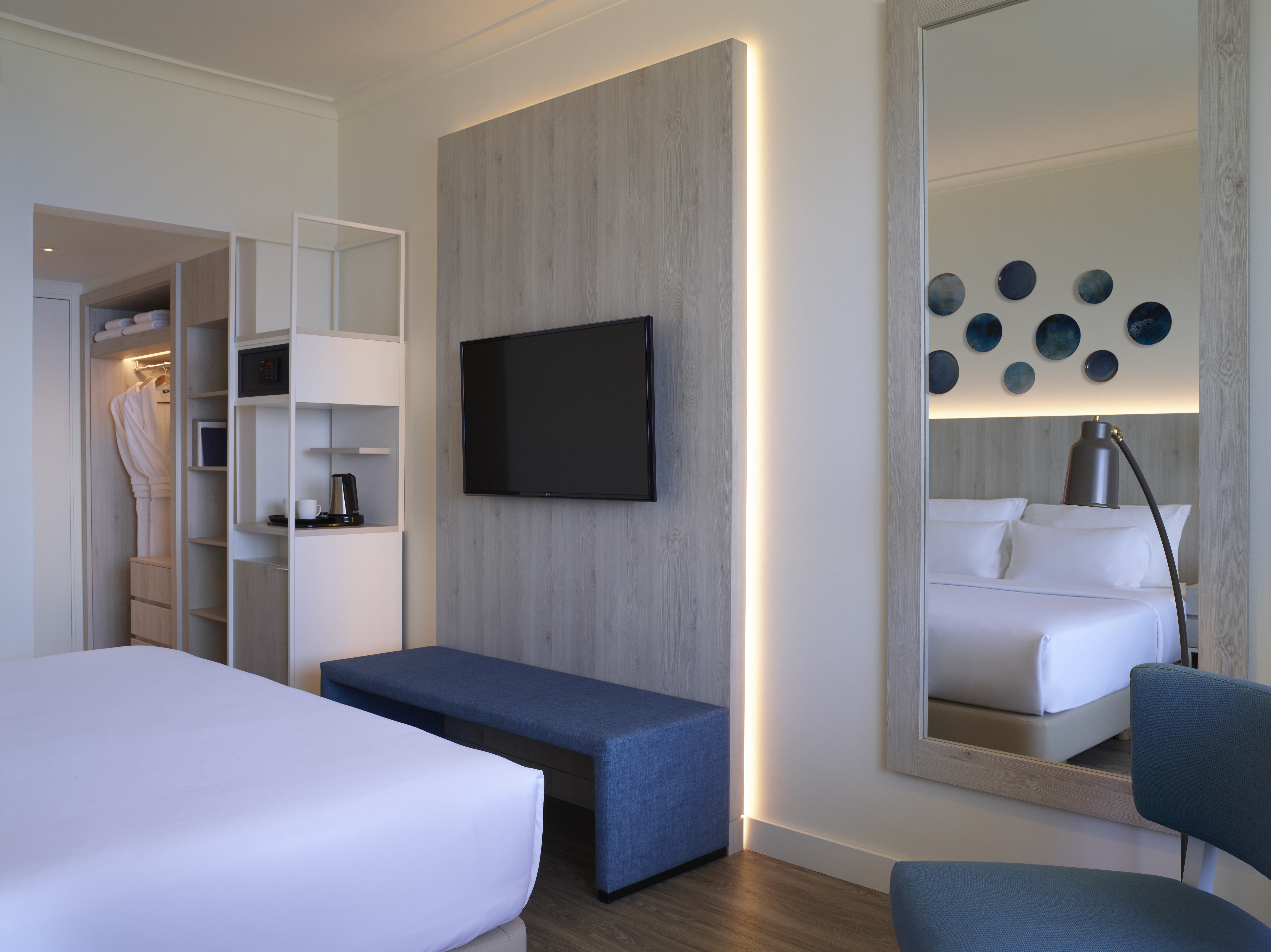 Double or Twin Deluxe