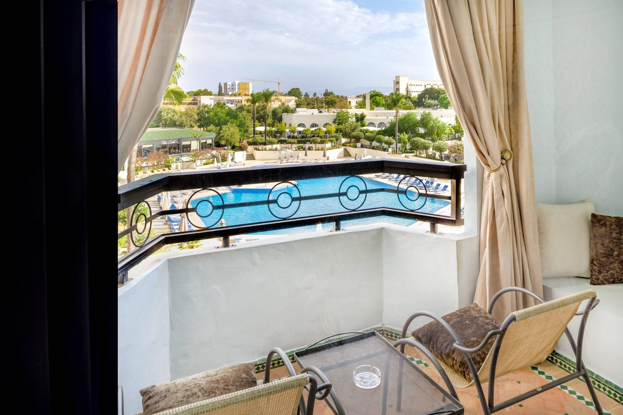 Twin Deluxe Garden View