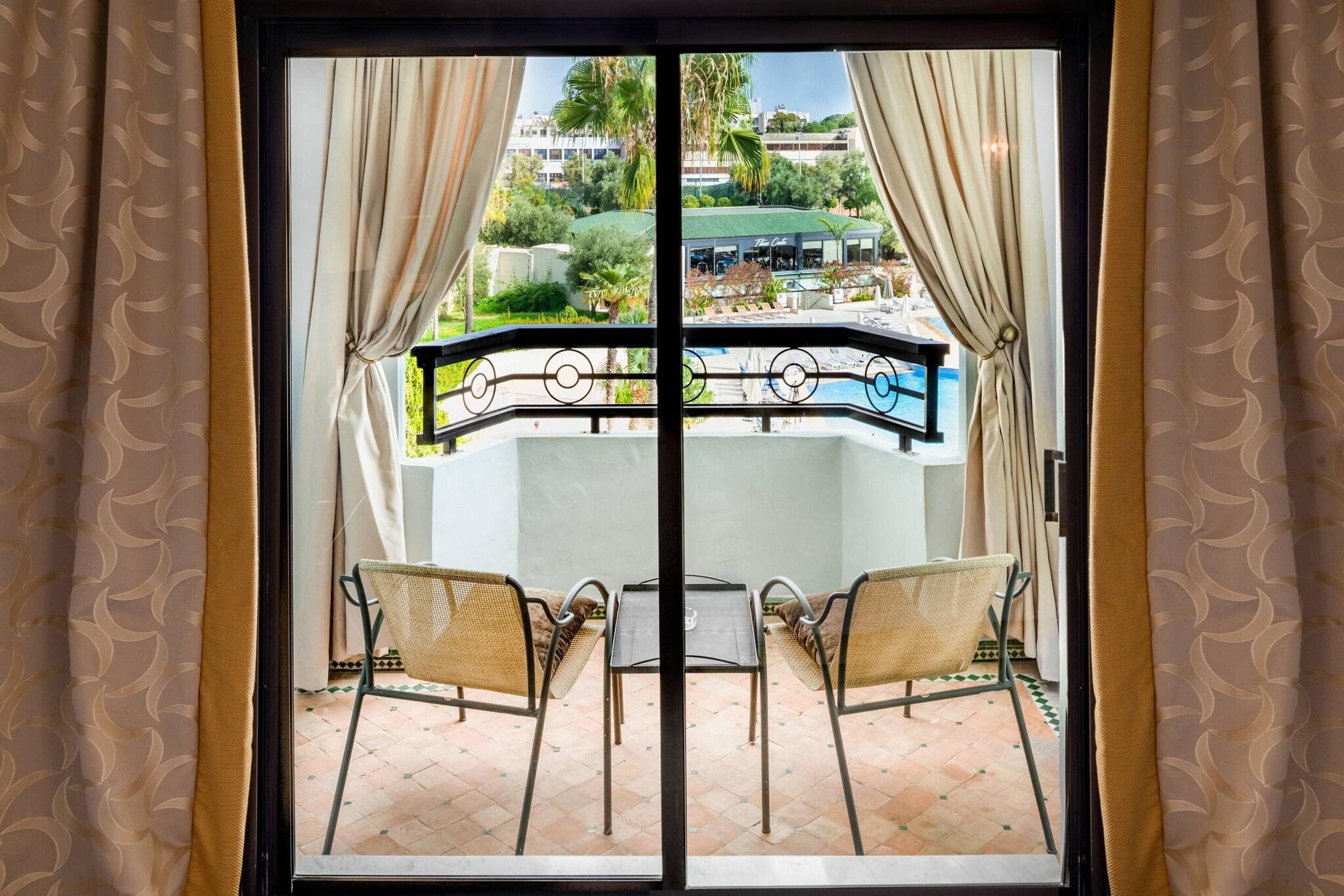 Double Deluxe Pool View