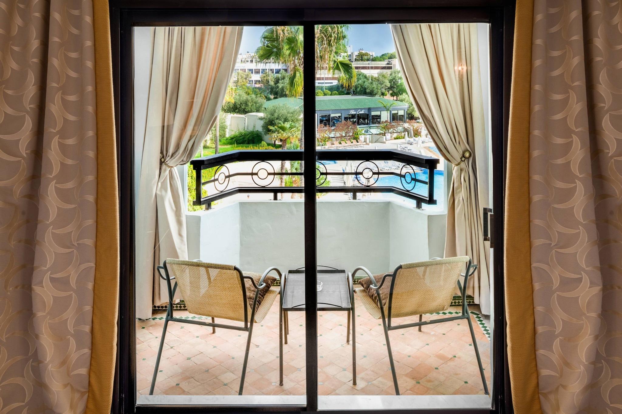 Double Deluxe Pool View