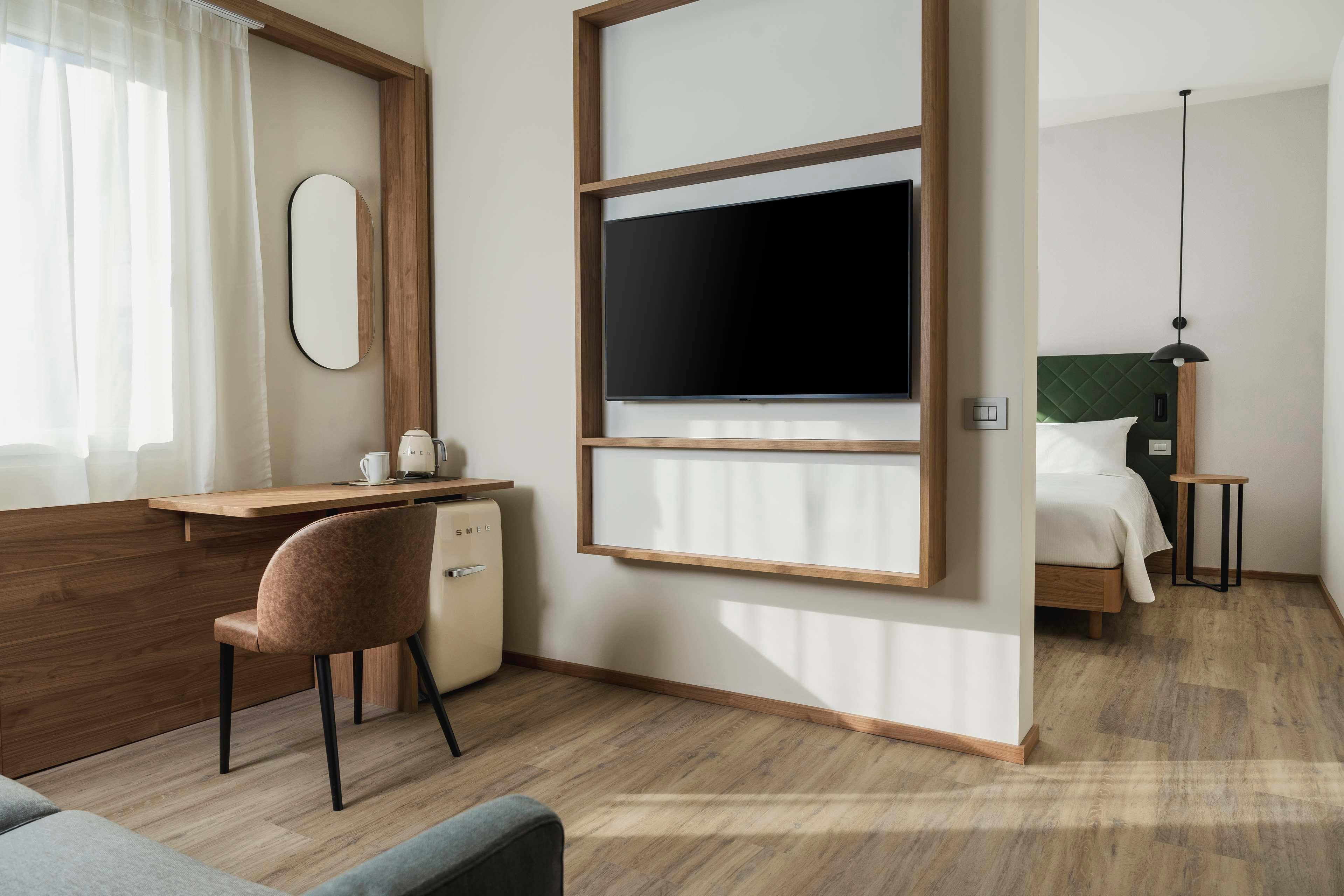 Suite King Bed One Bedroom 