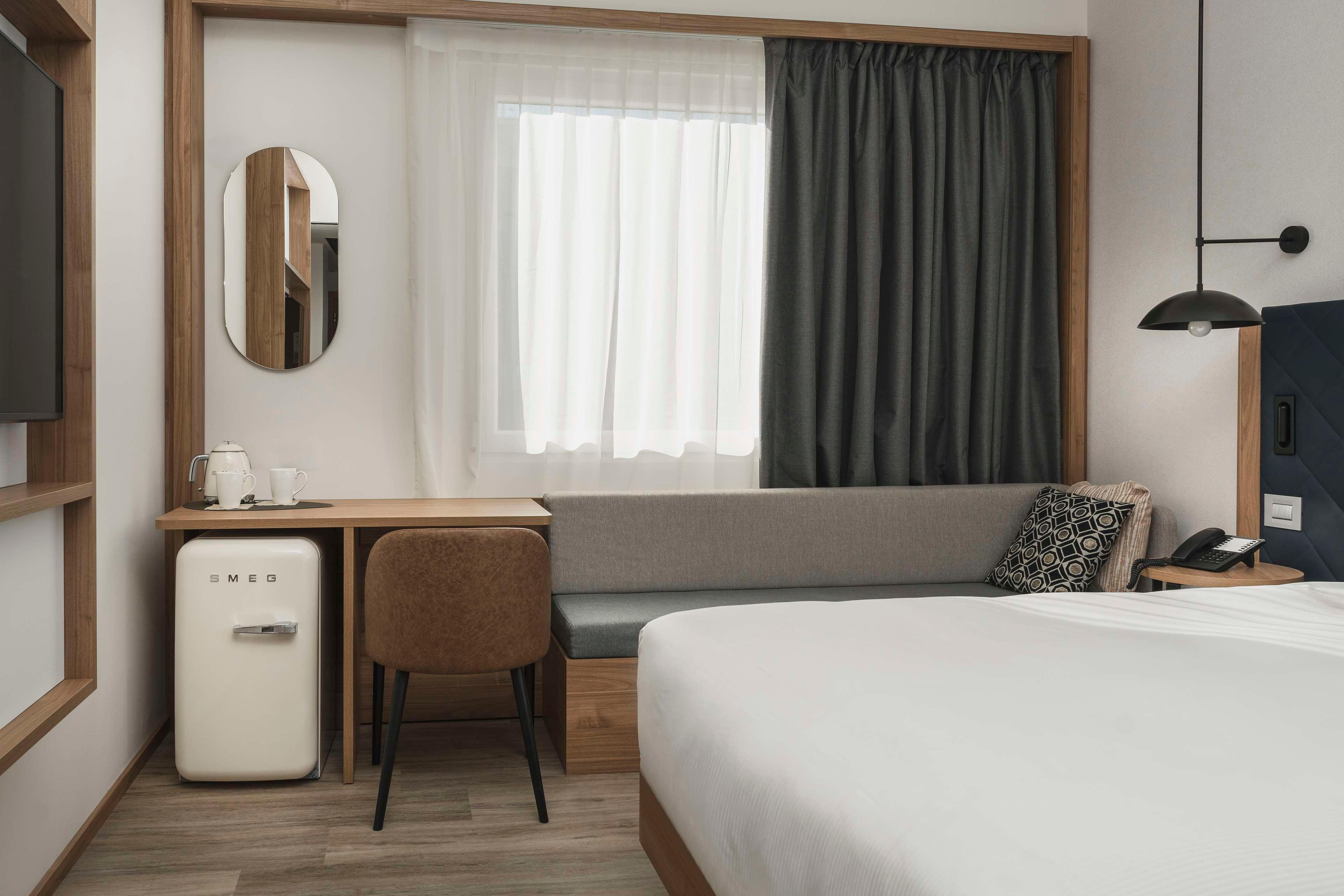 Suite King Bed One Bedroom 