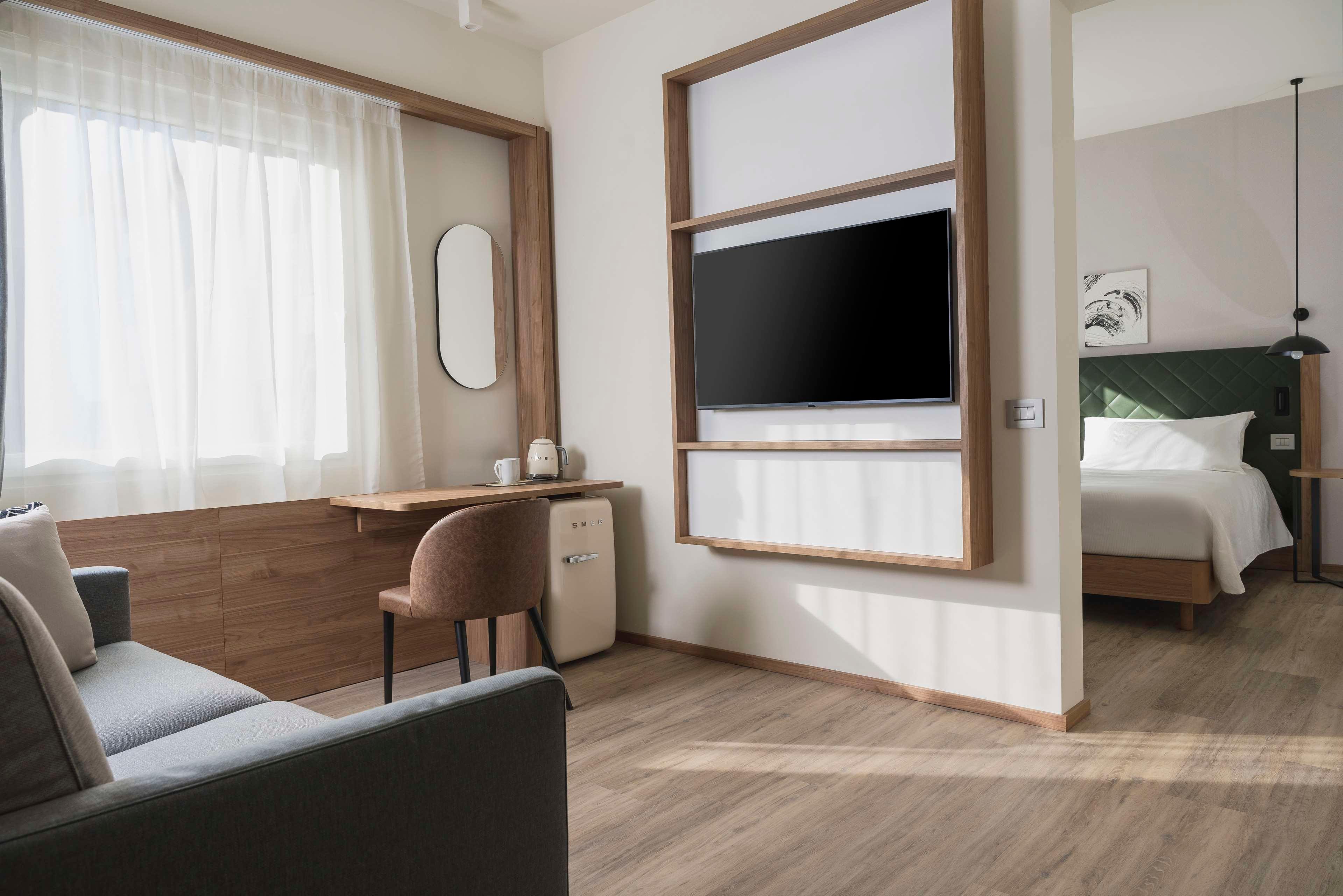 Suite King Bed One Bedroom 