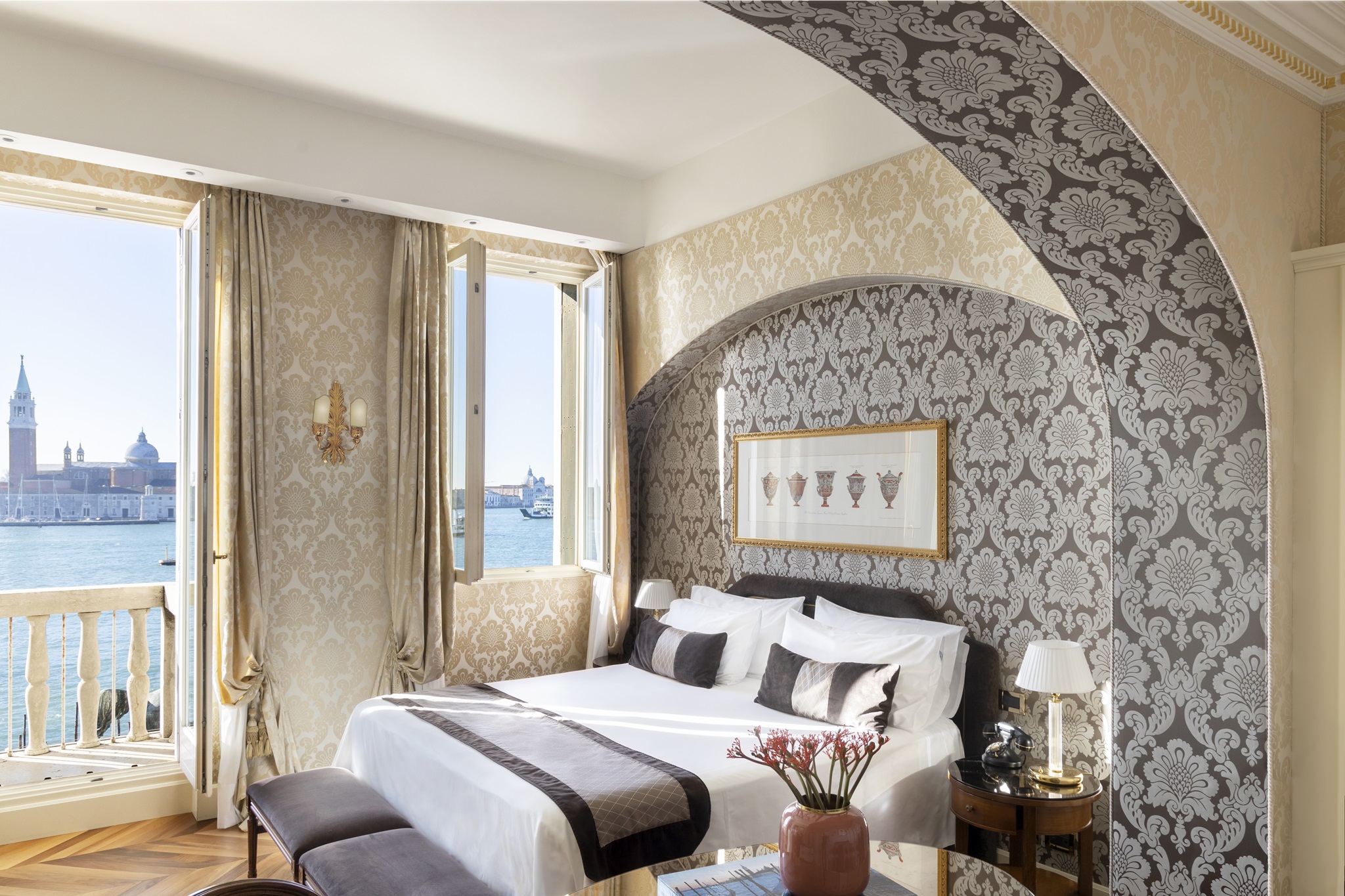 Junior Suite with Balcony