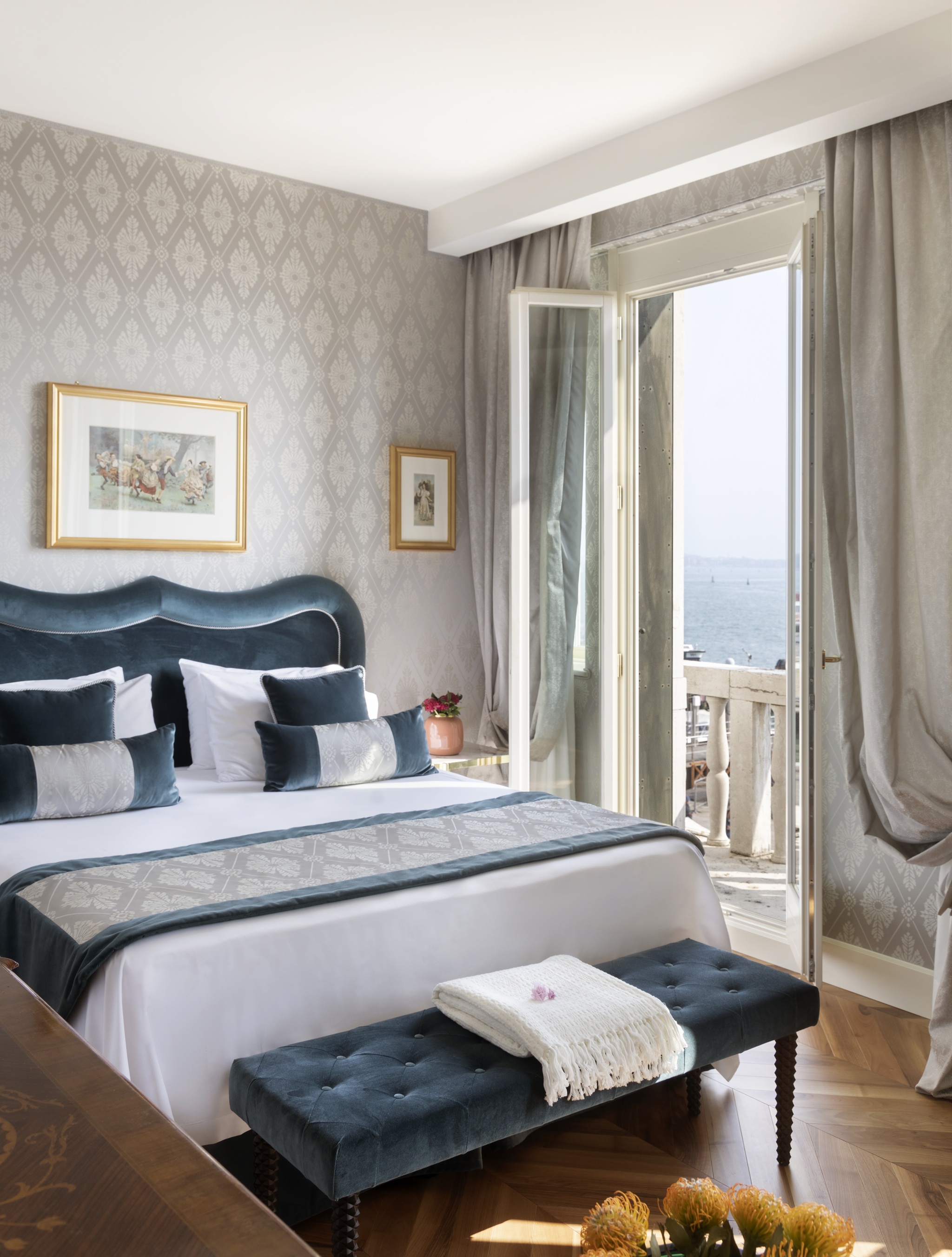 Junior Suite with Balcony