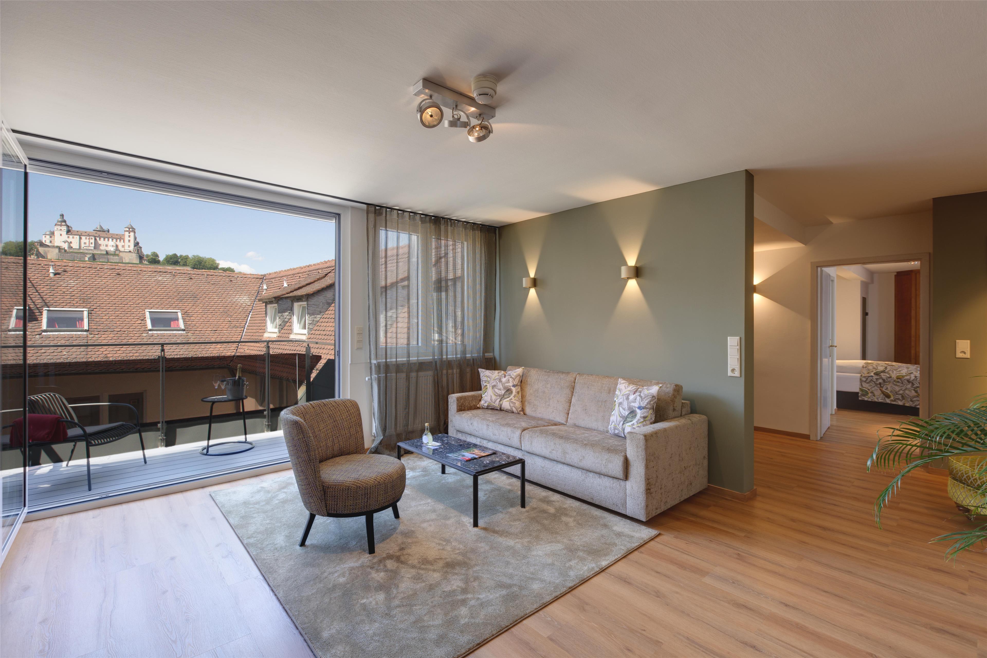 Junior Suite King Size Bed