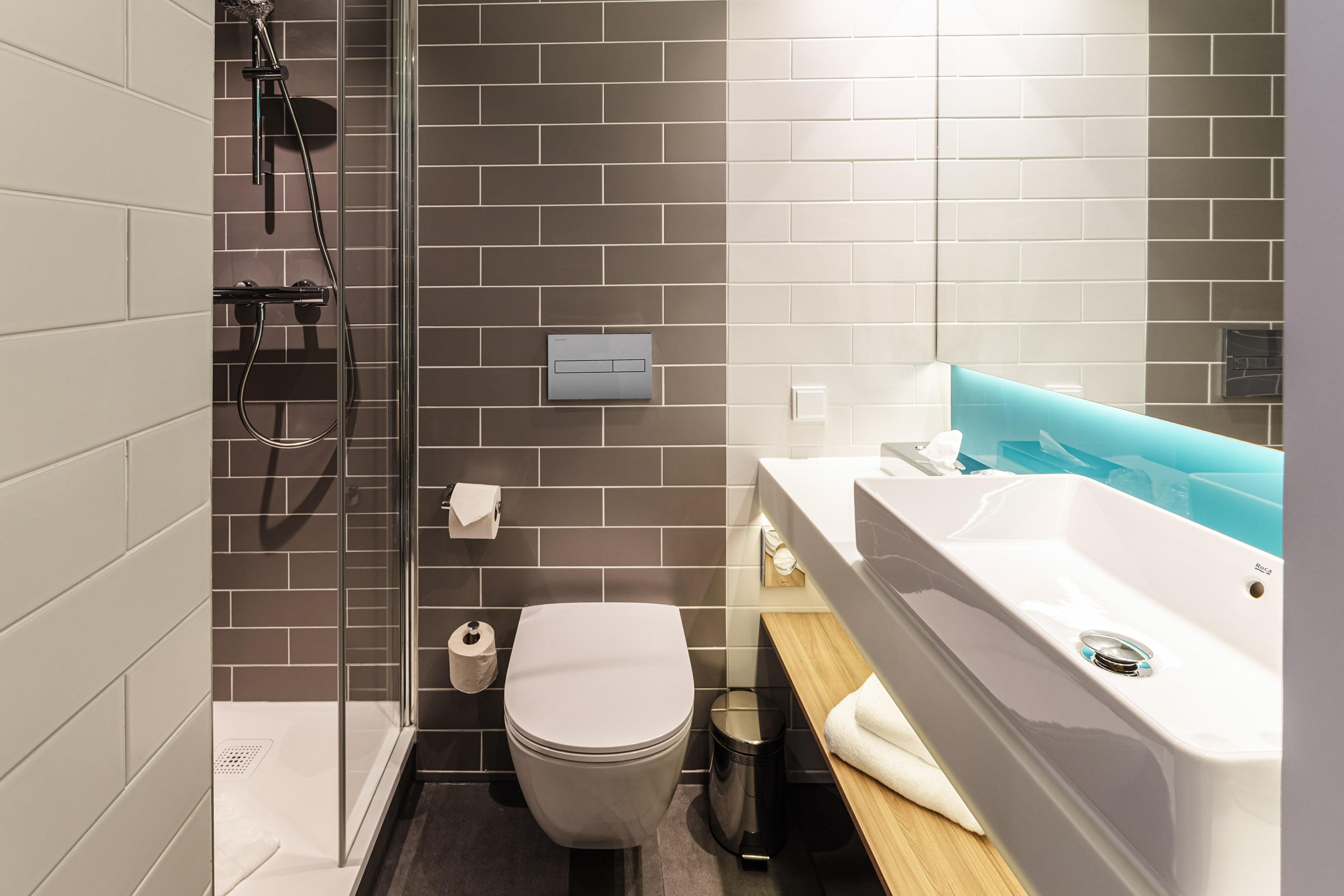 Double Queen Size Bed