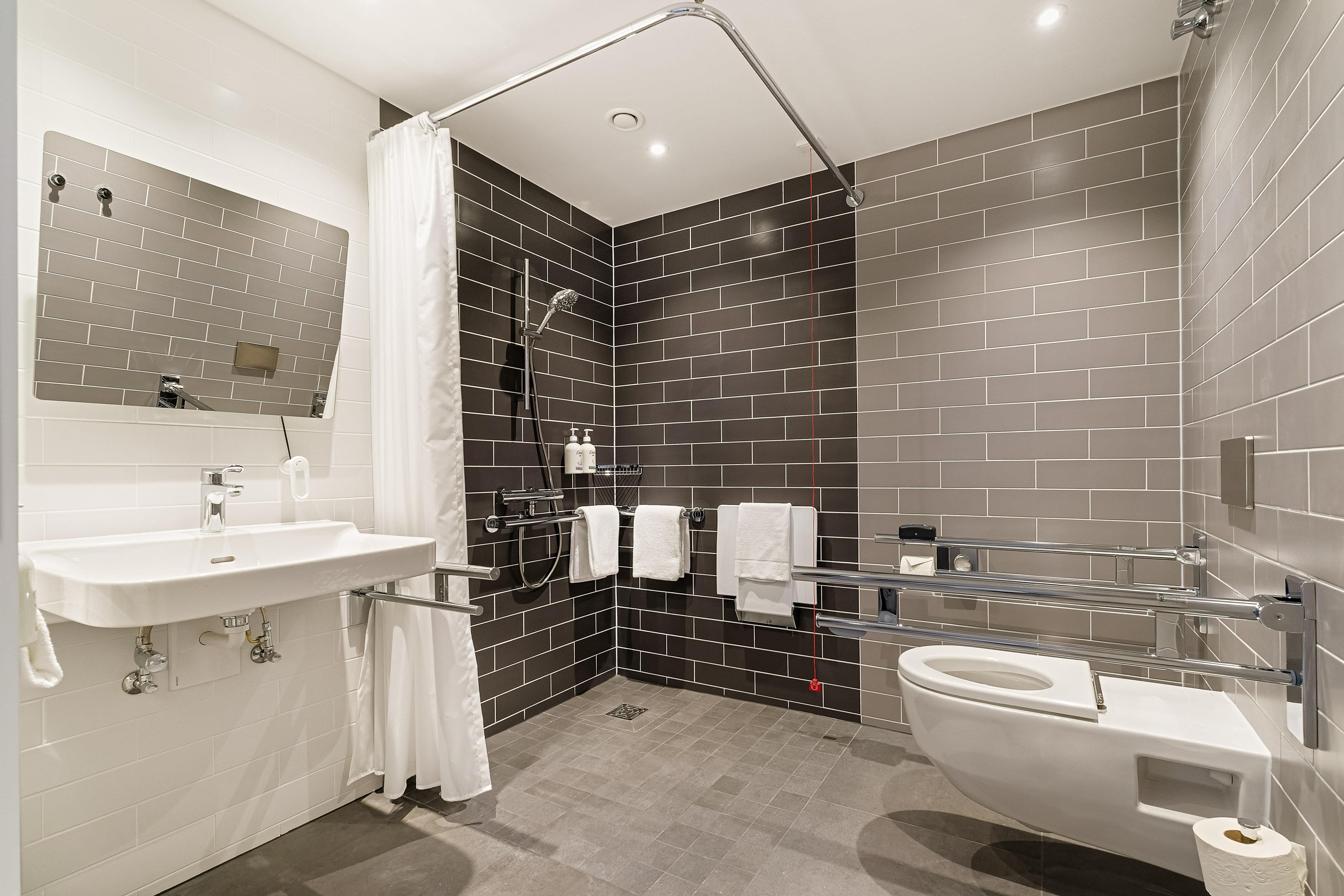 Double Accessible-queen Size Bed