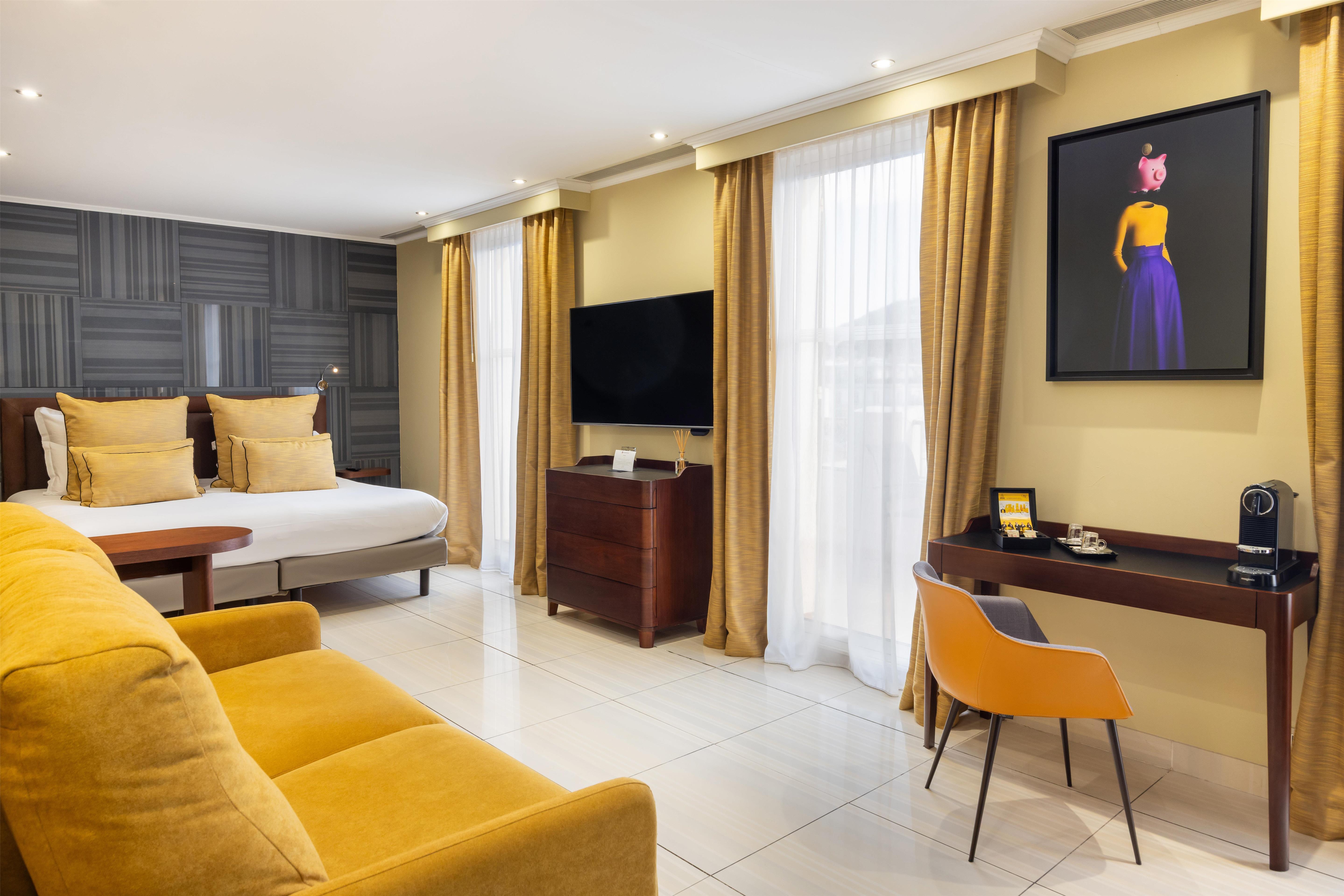 Junior Suite King Bed Non Smoking