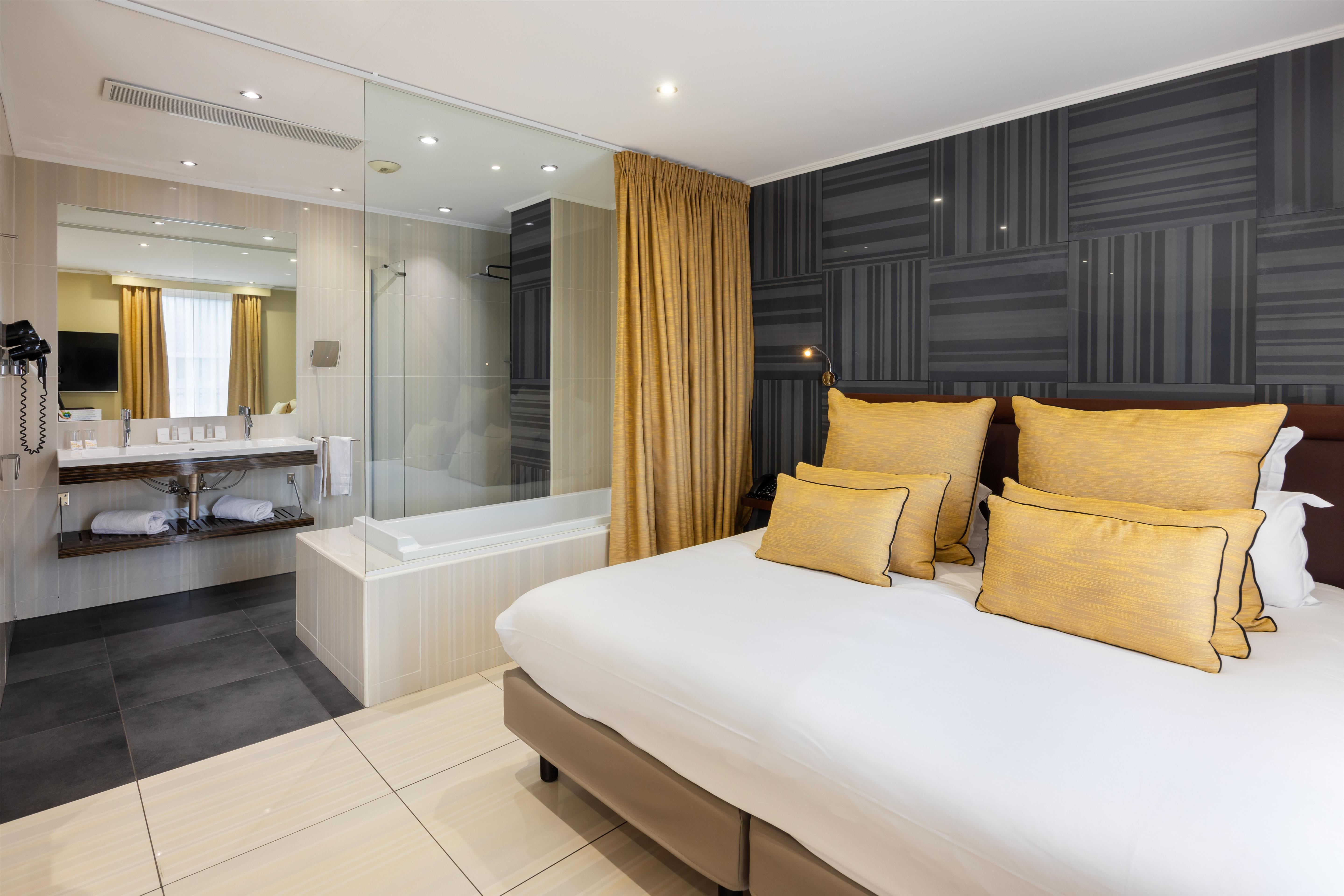 Junior Suite King Bed Non Smoking