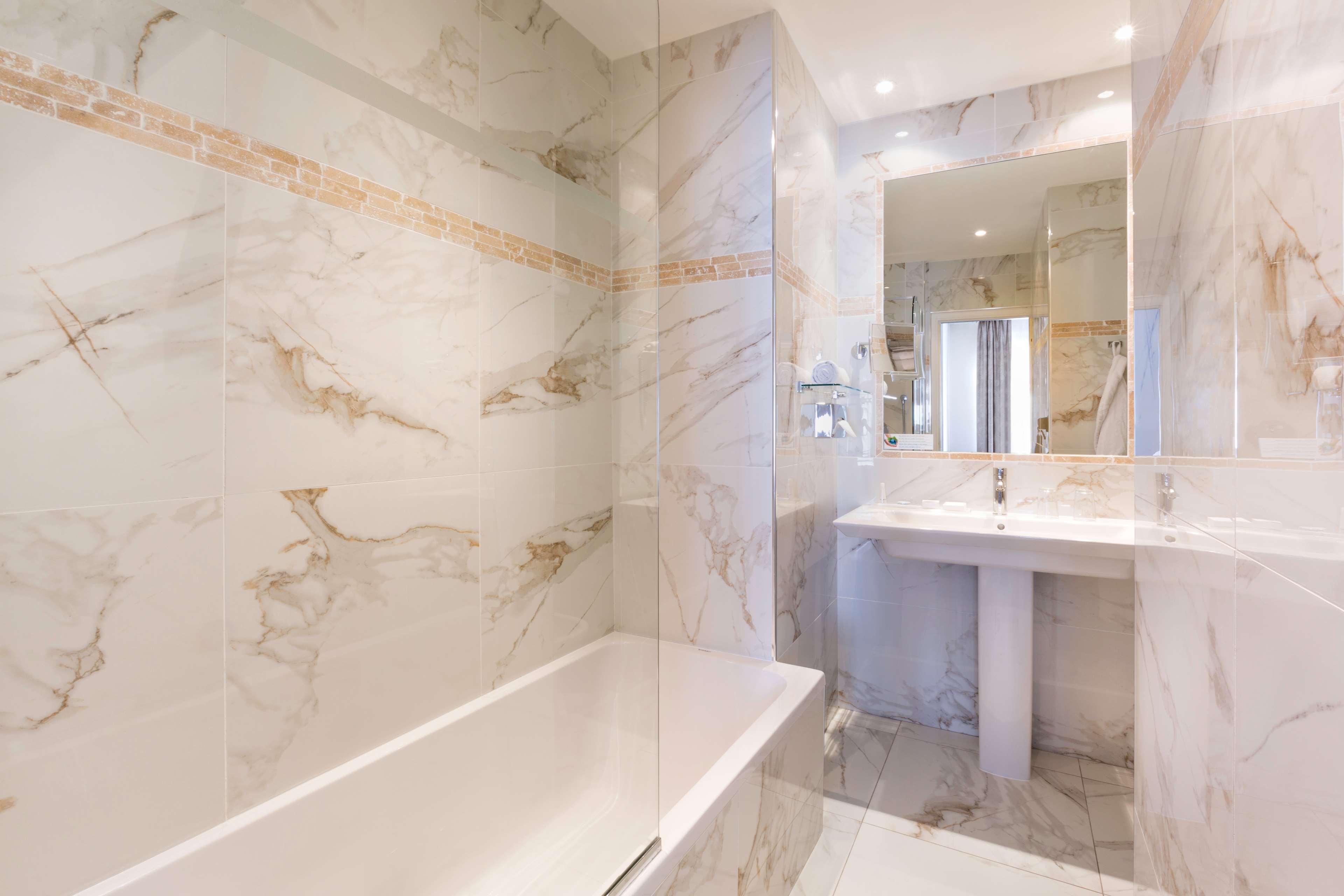 Double or Twin Deluxe