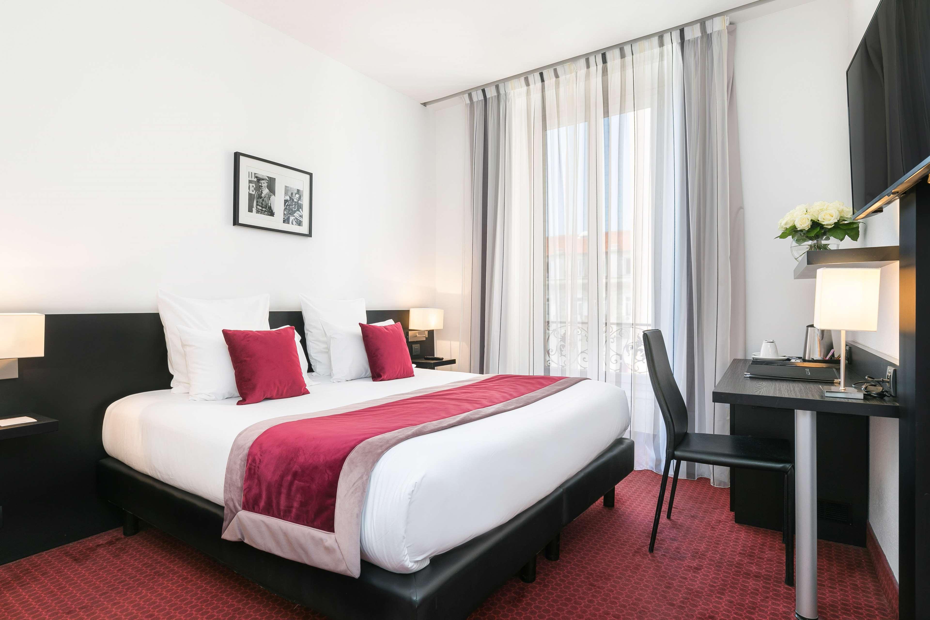 Double King Bed Non Smoking