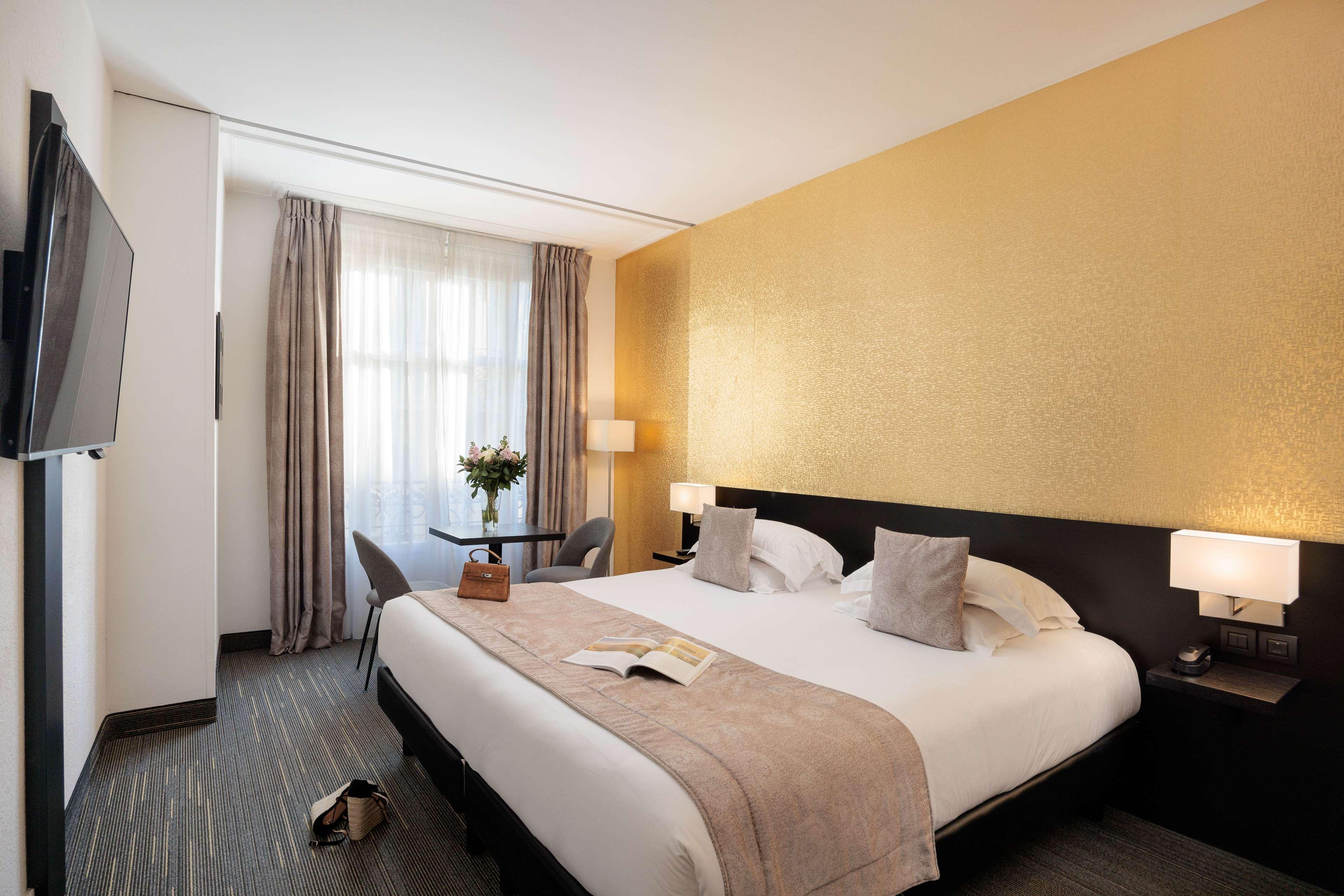 Double or Twin Deluxe