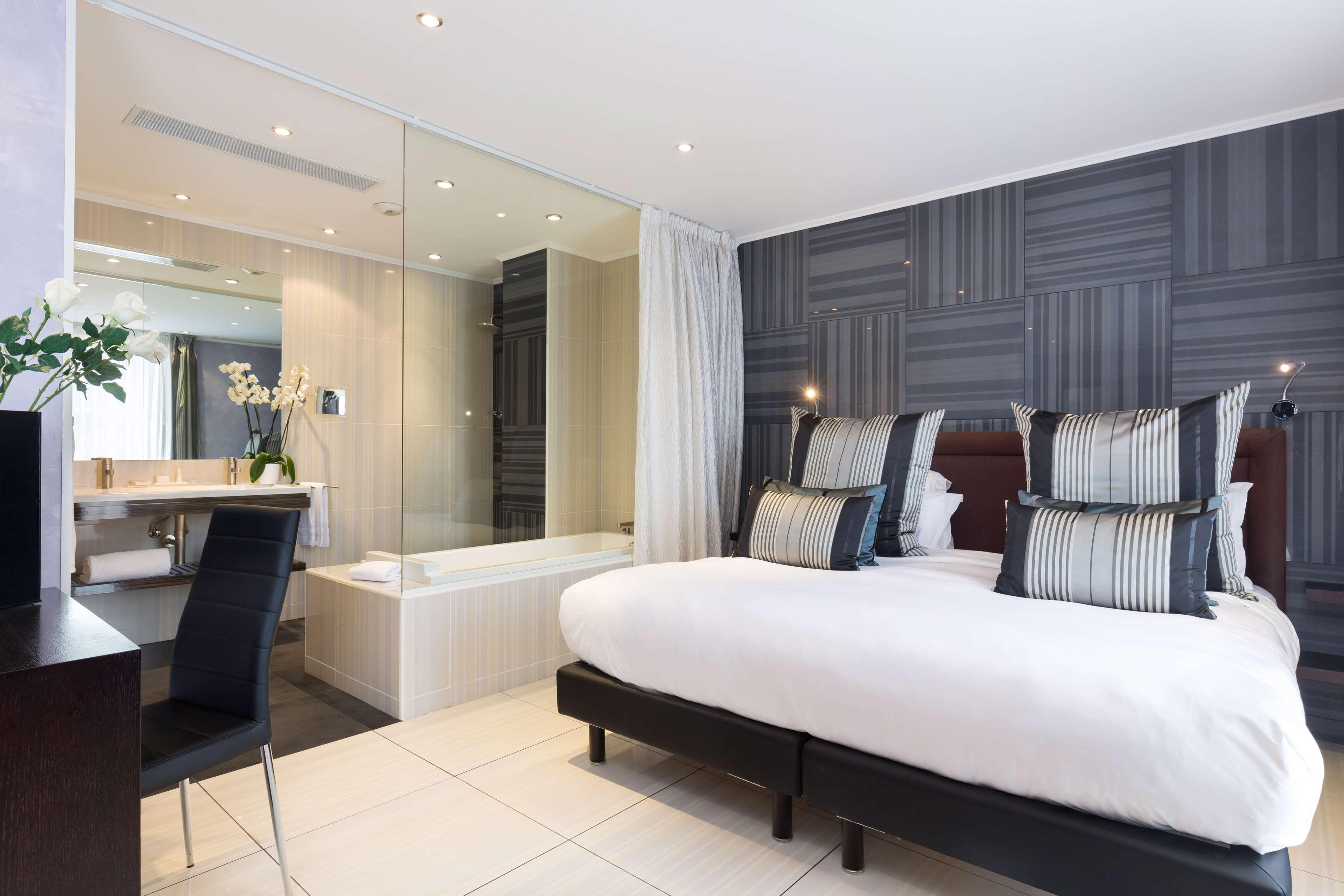 Junior Suite King Bed Non Smoking