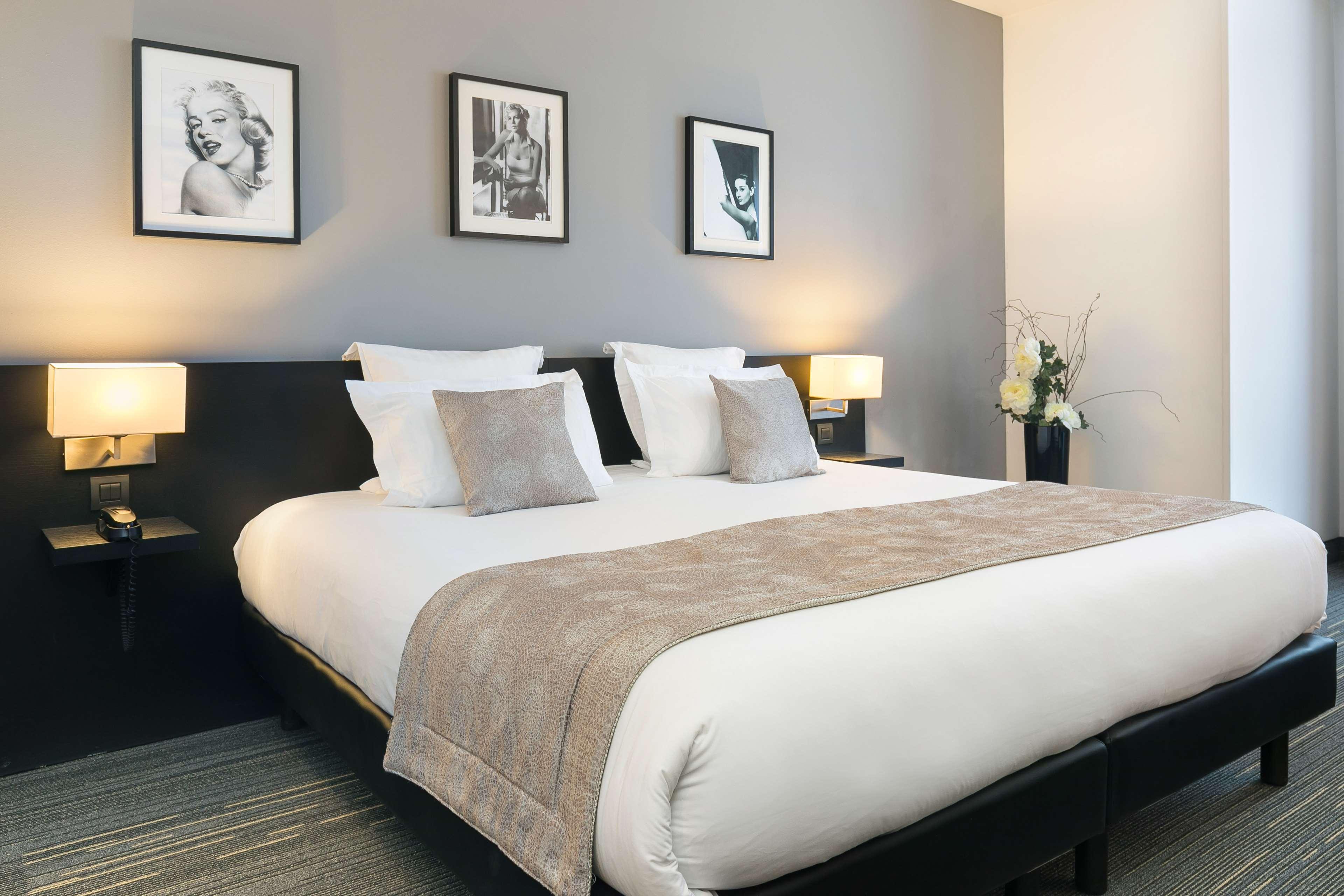 Double Deluxe King Bed