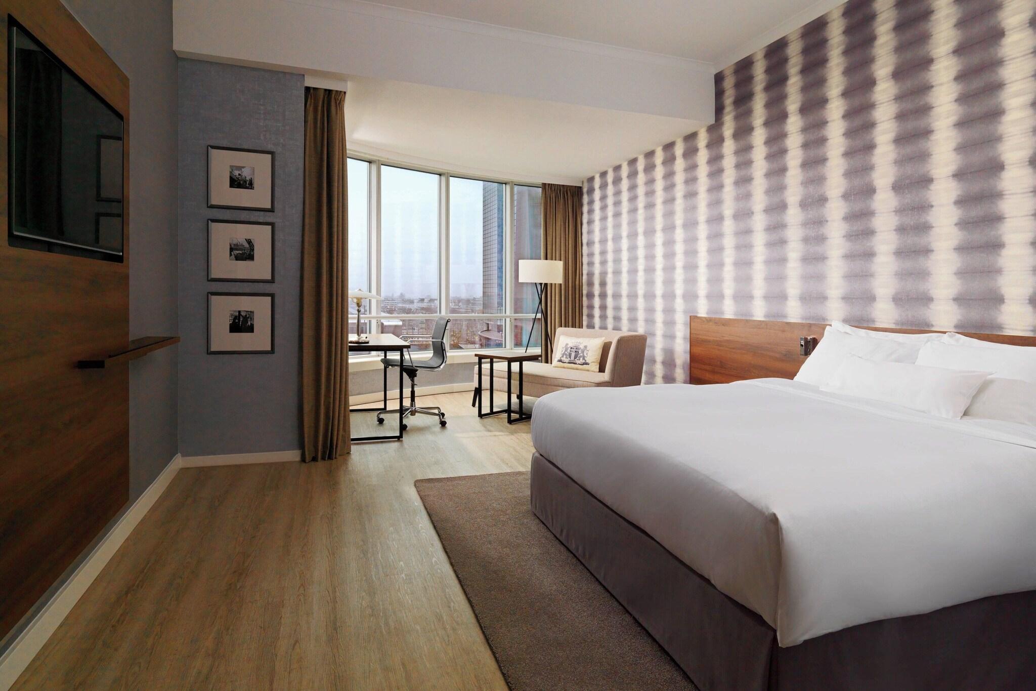 Double Executive King Bed