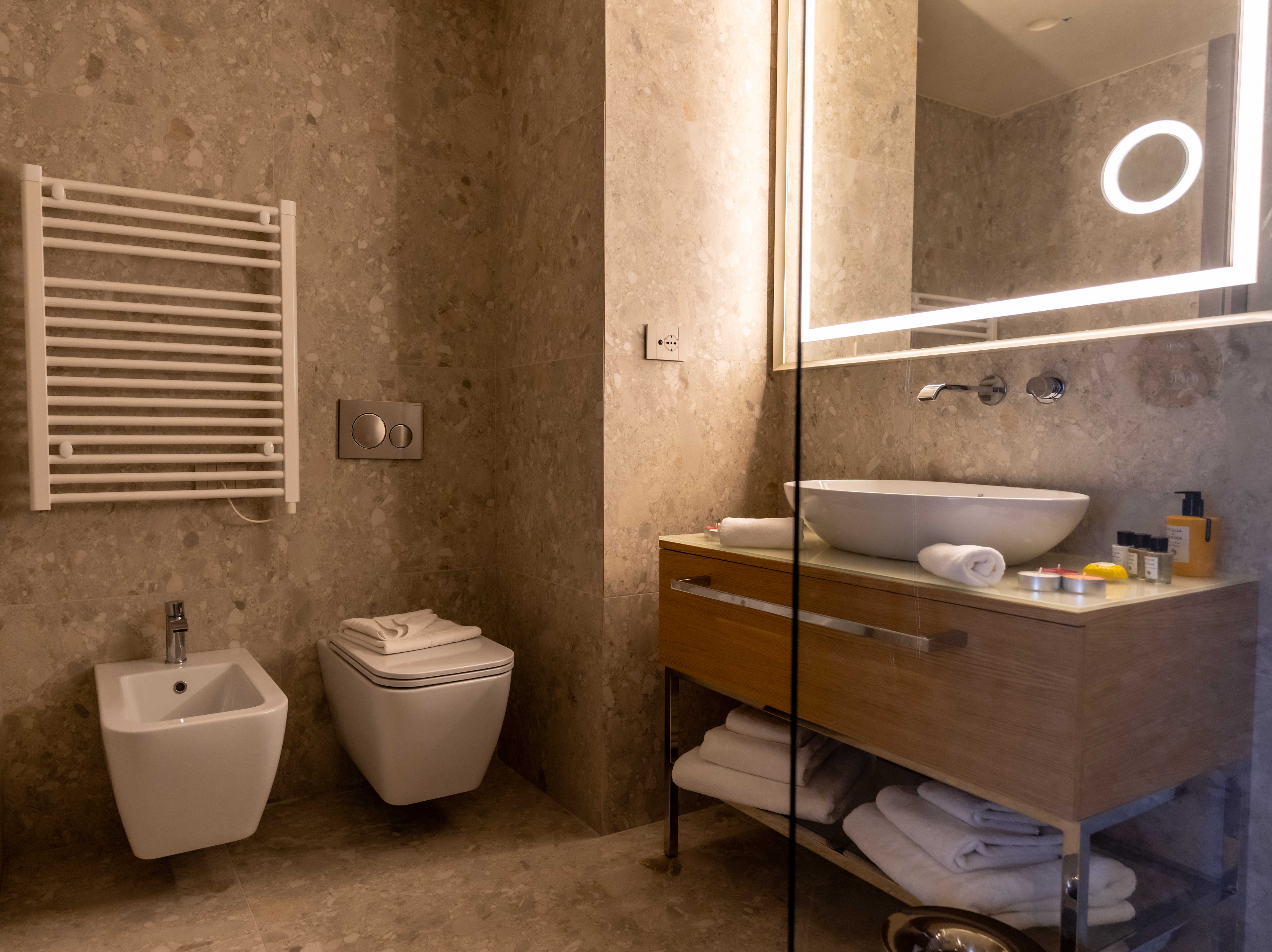 Double Deluxe with Views