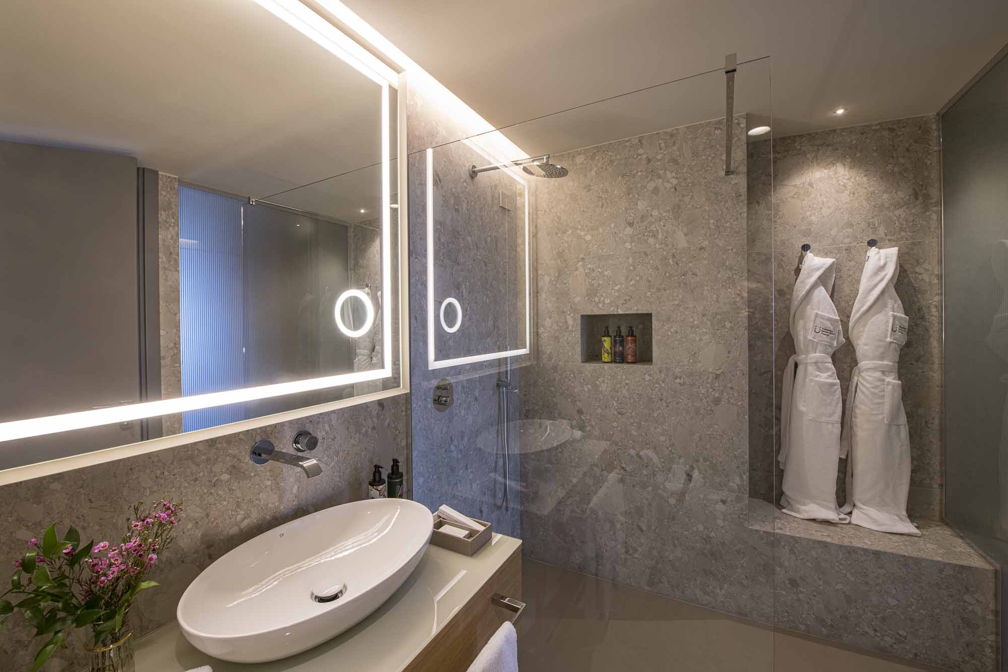 Double Deluxe with Views