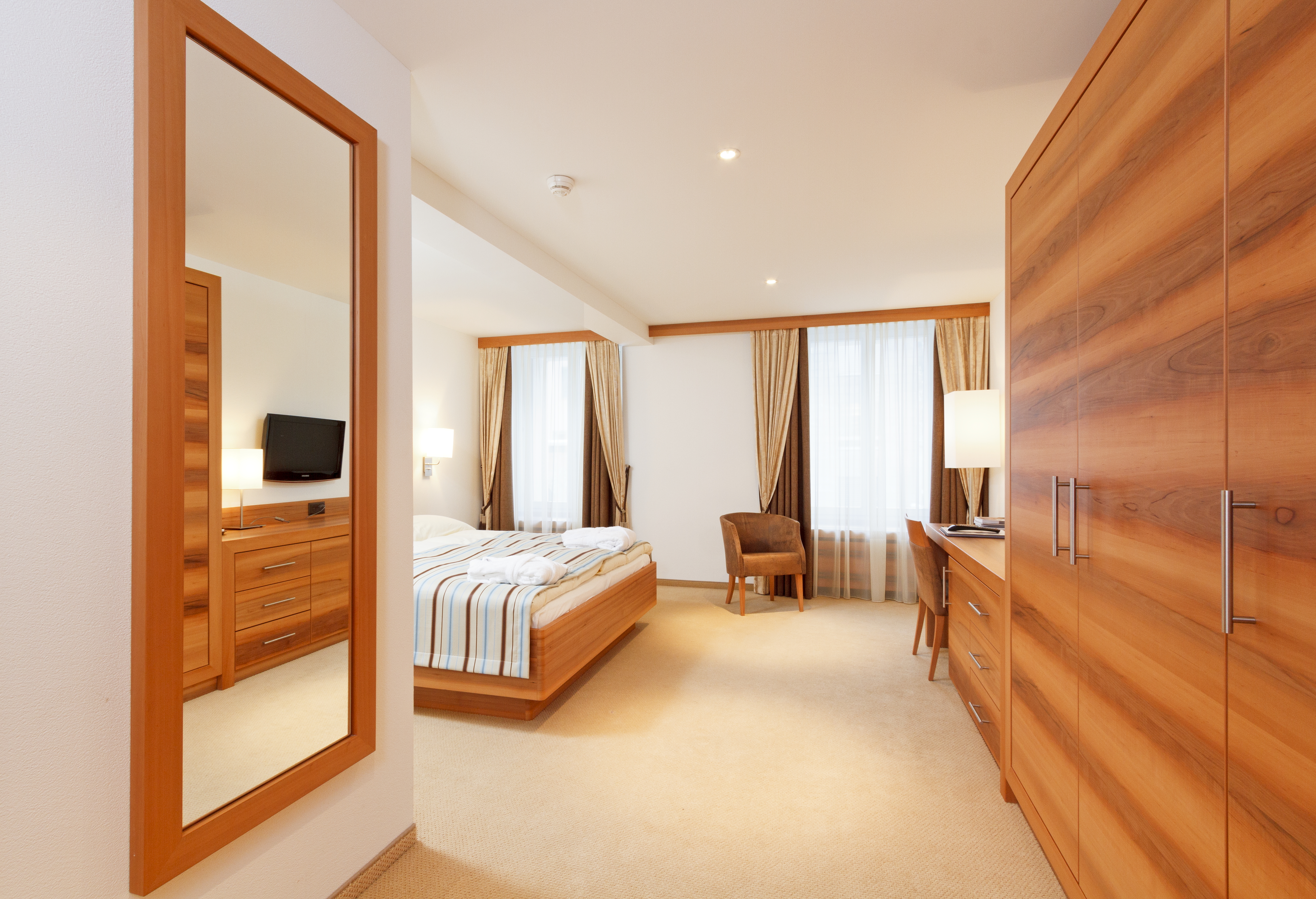 Double or Twin Deluxe