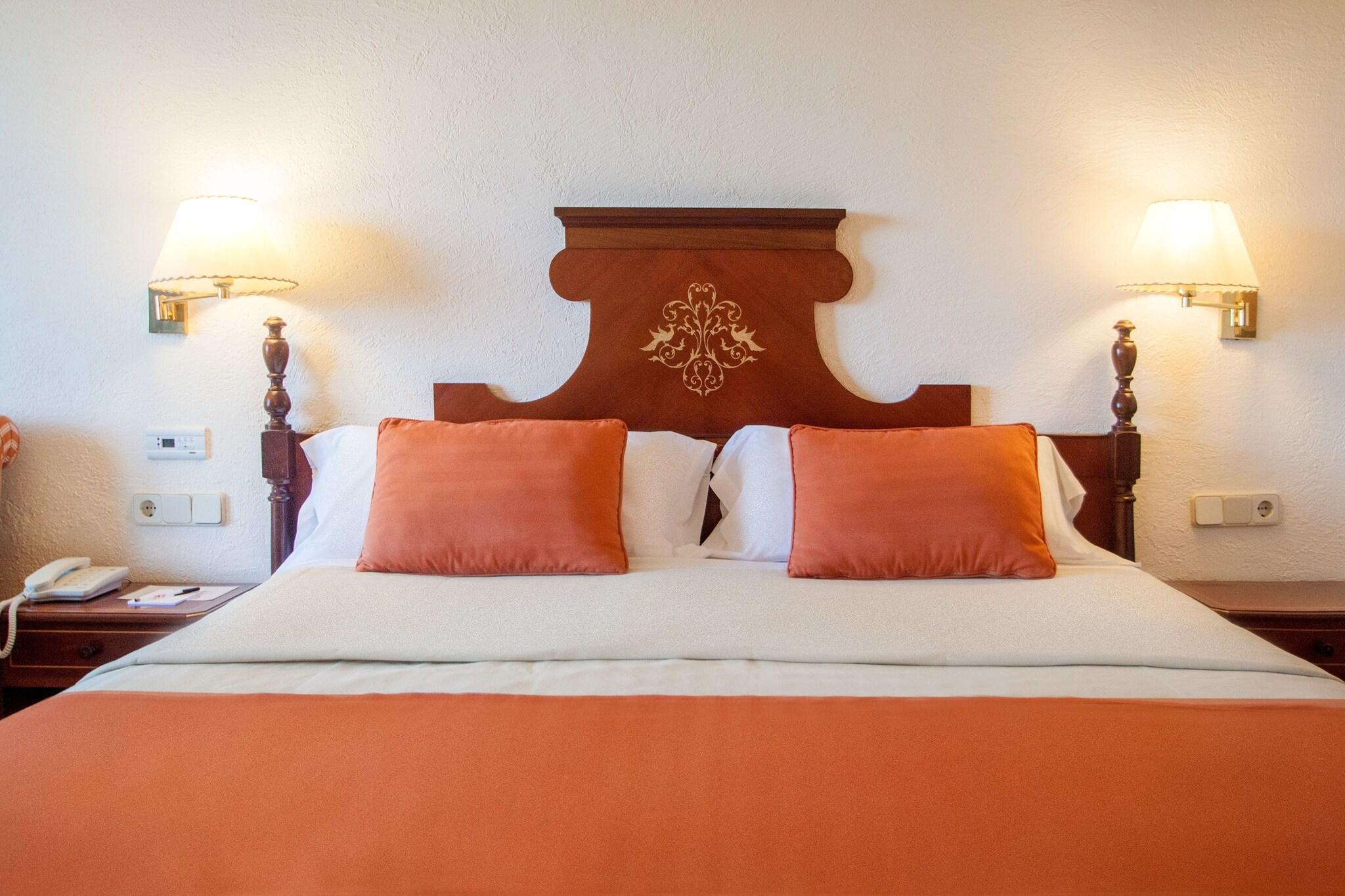 Double Classic King Bed