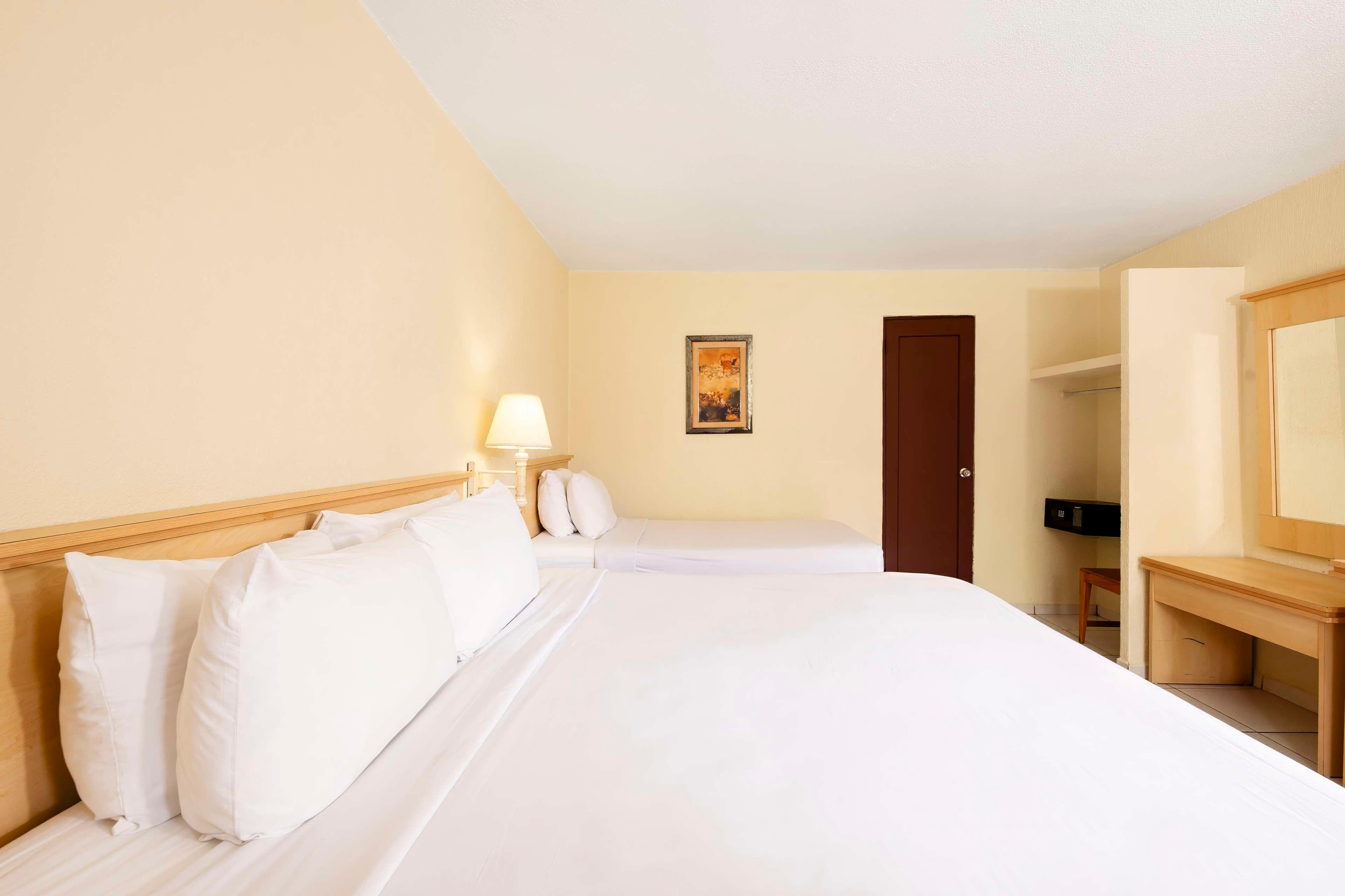 Room Garden View King Bed