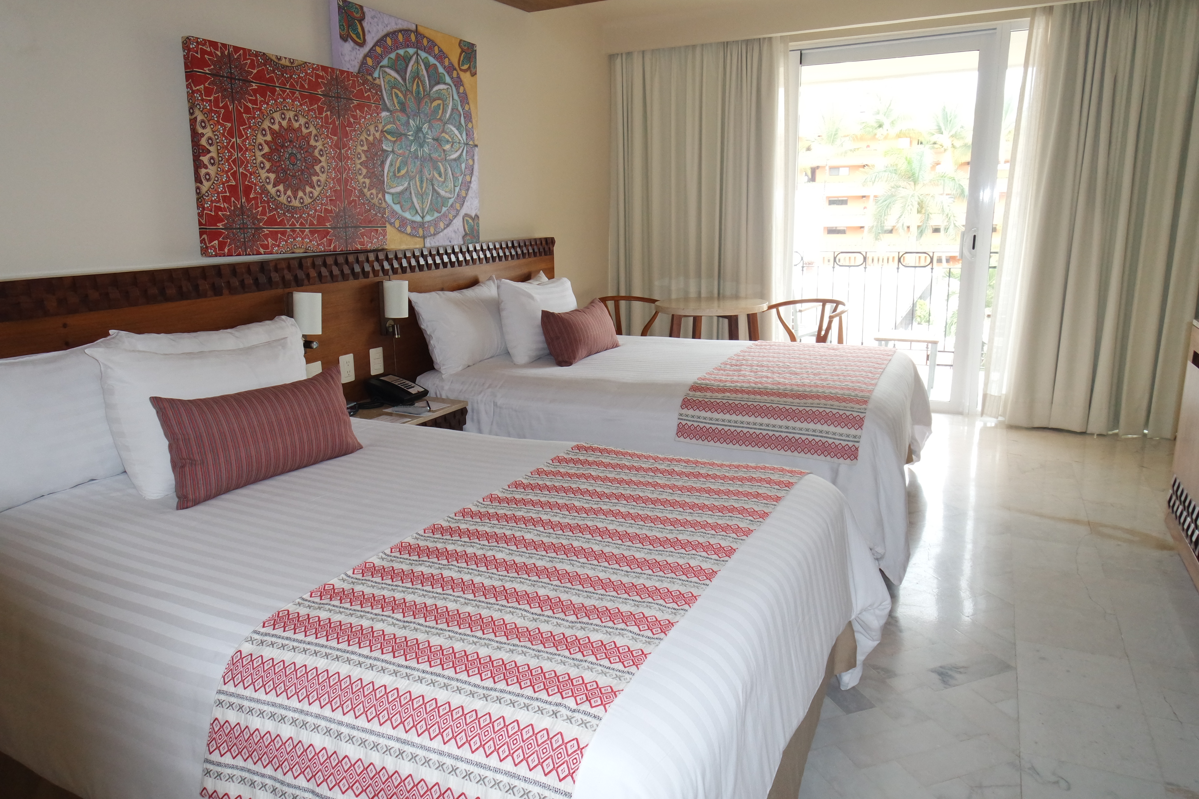 Twin Deluxe Partial Ocean View