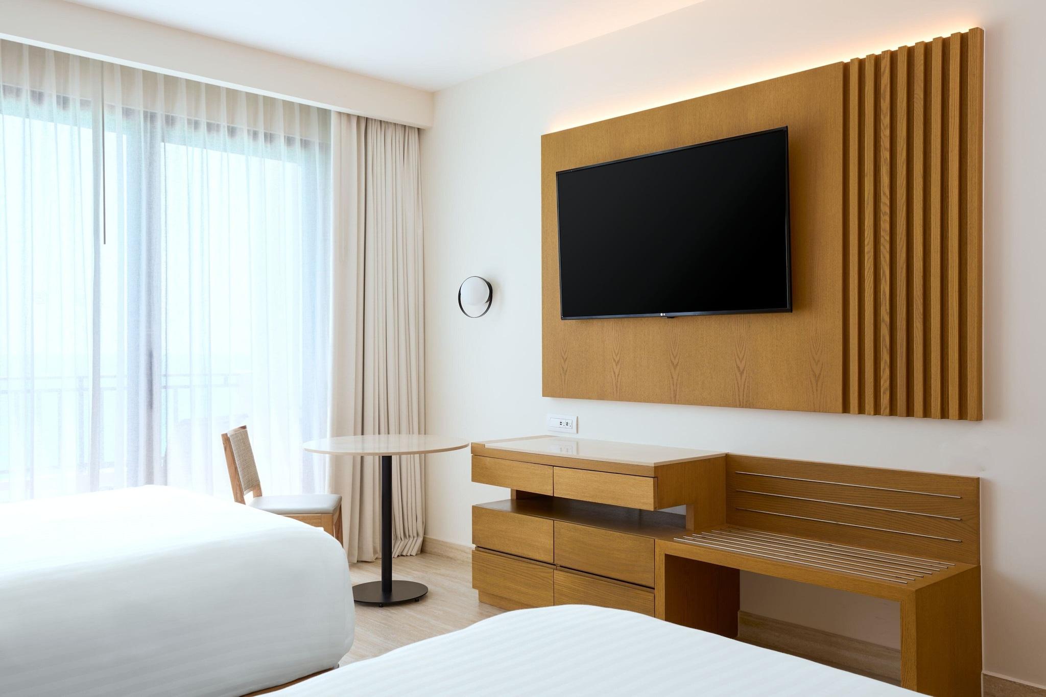 Quadruple Ocean View Two Double Beds