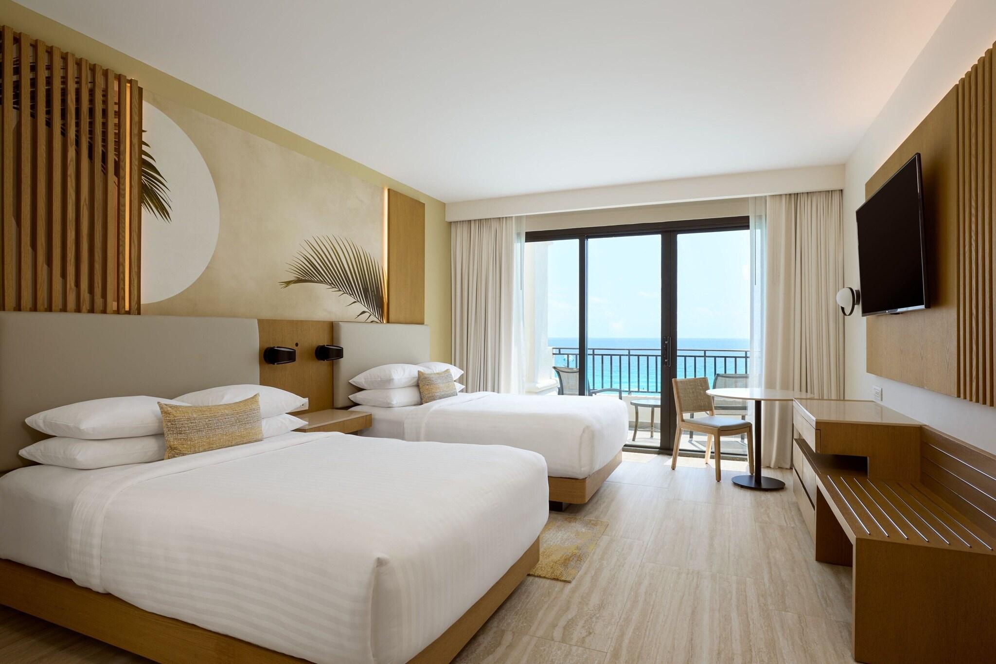 Quadruple Ocean Front Two Double Beds