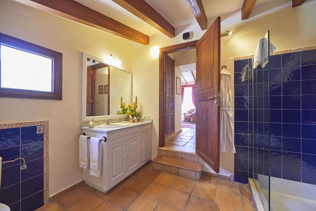 Double Single Superior