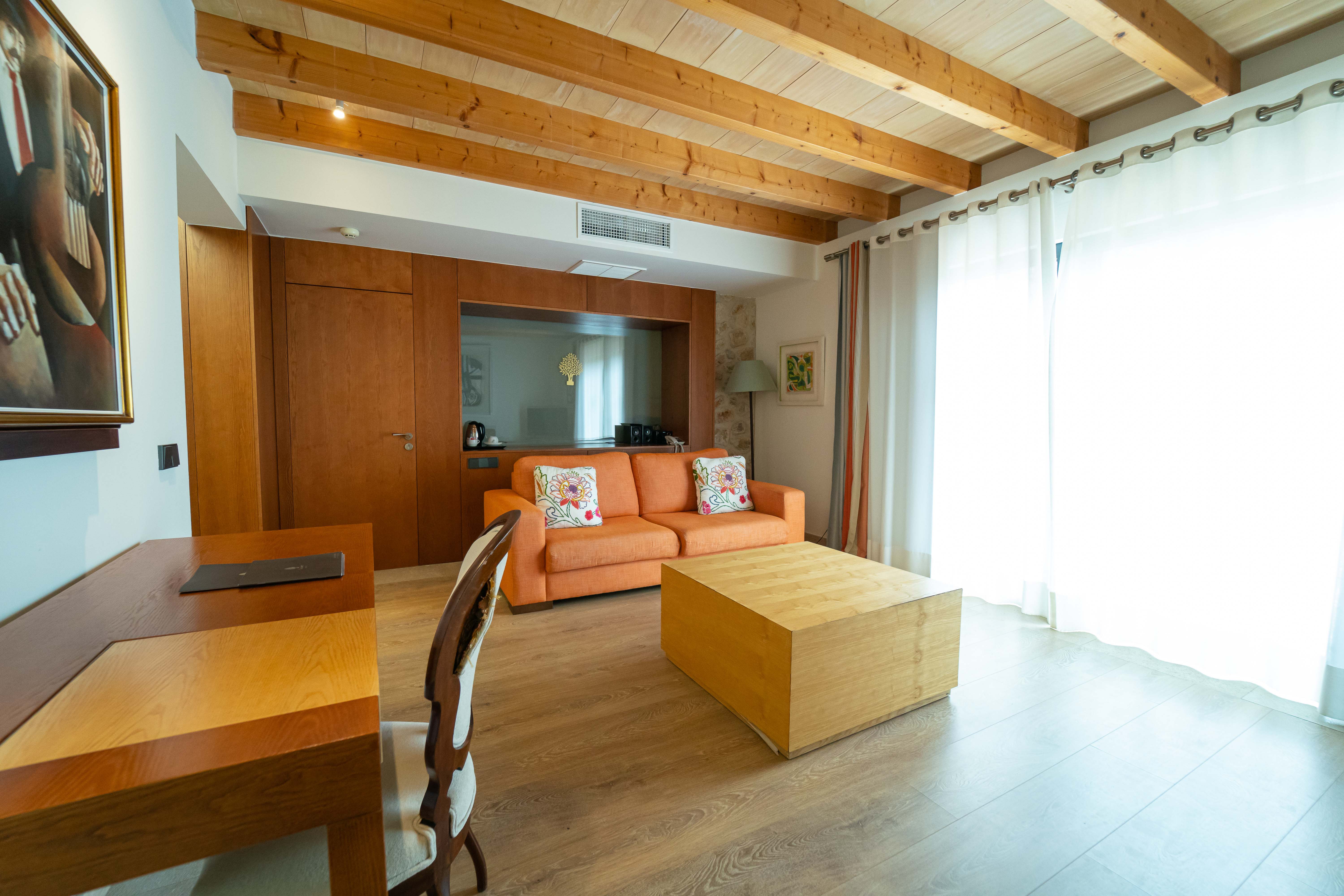 Junior Suite Standard