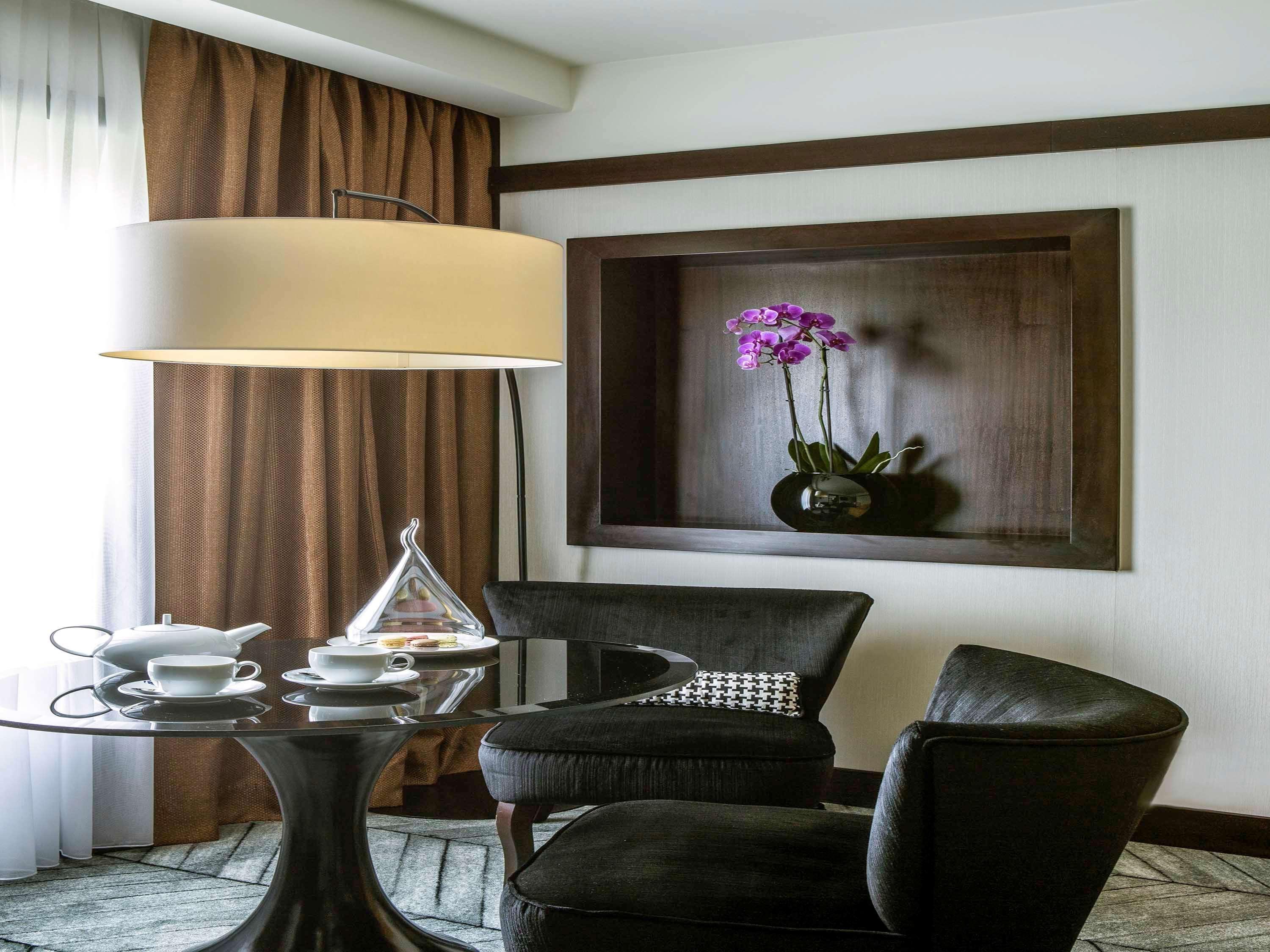 Junior Suite King Size Bed