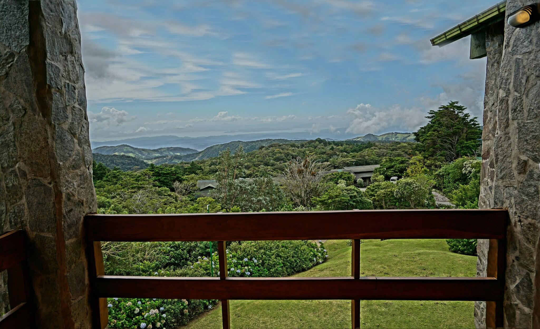 Junior Suite King Size Bed