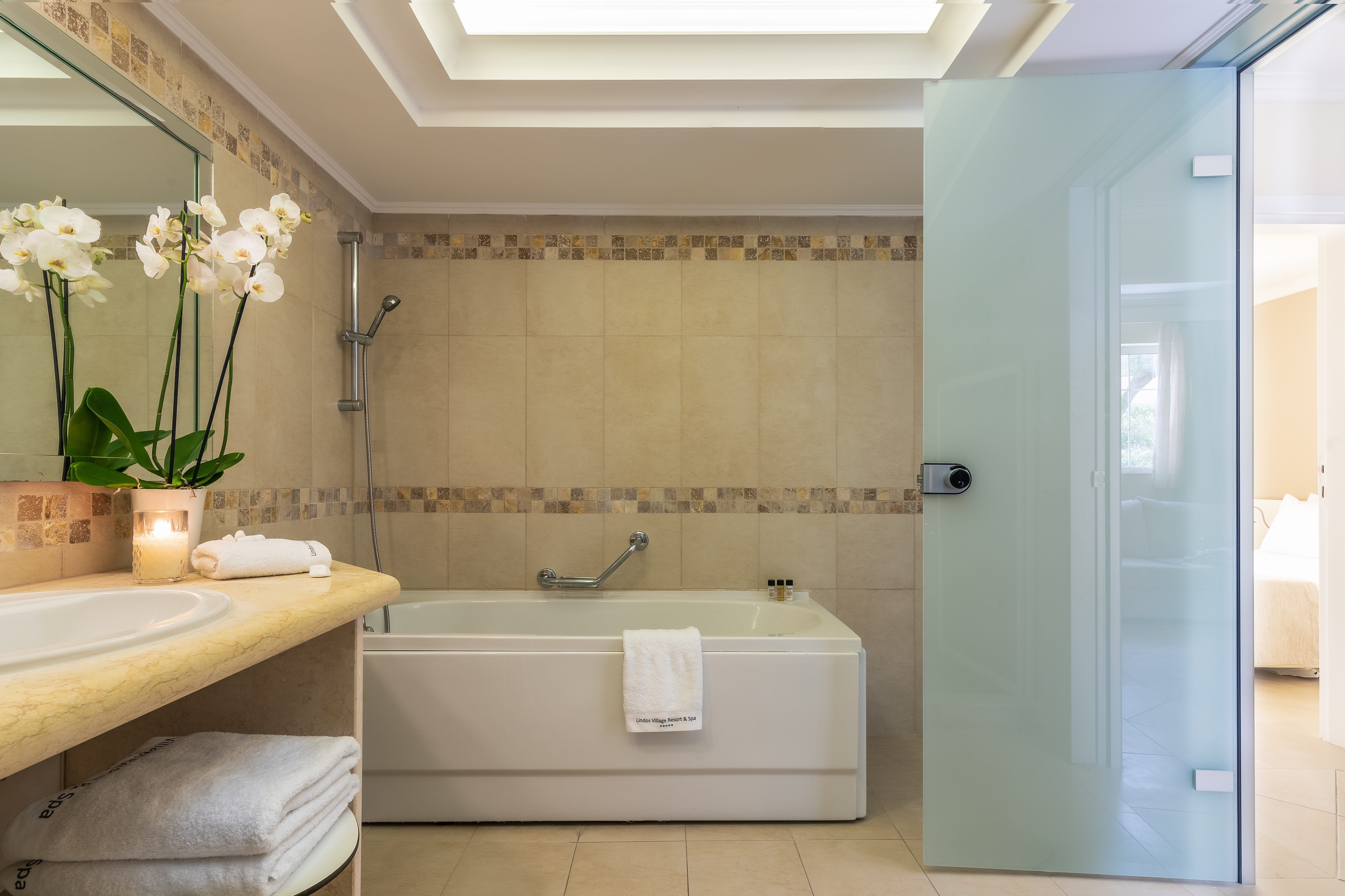 Double or Twin Deluxe Sea View