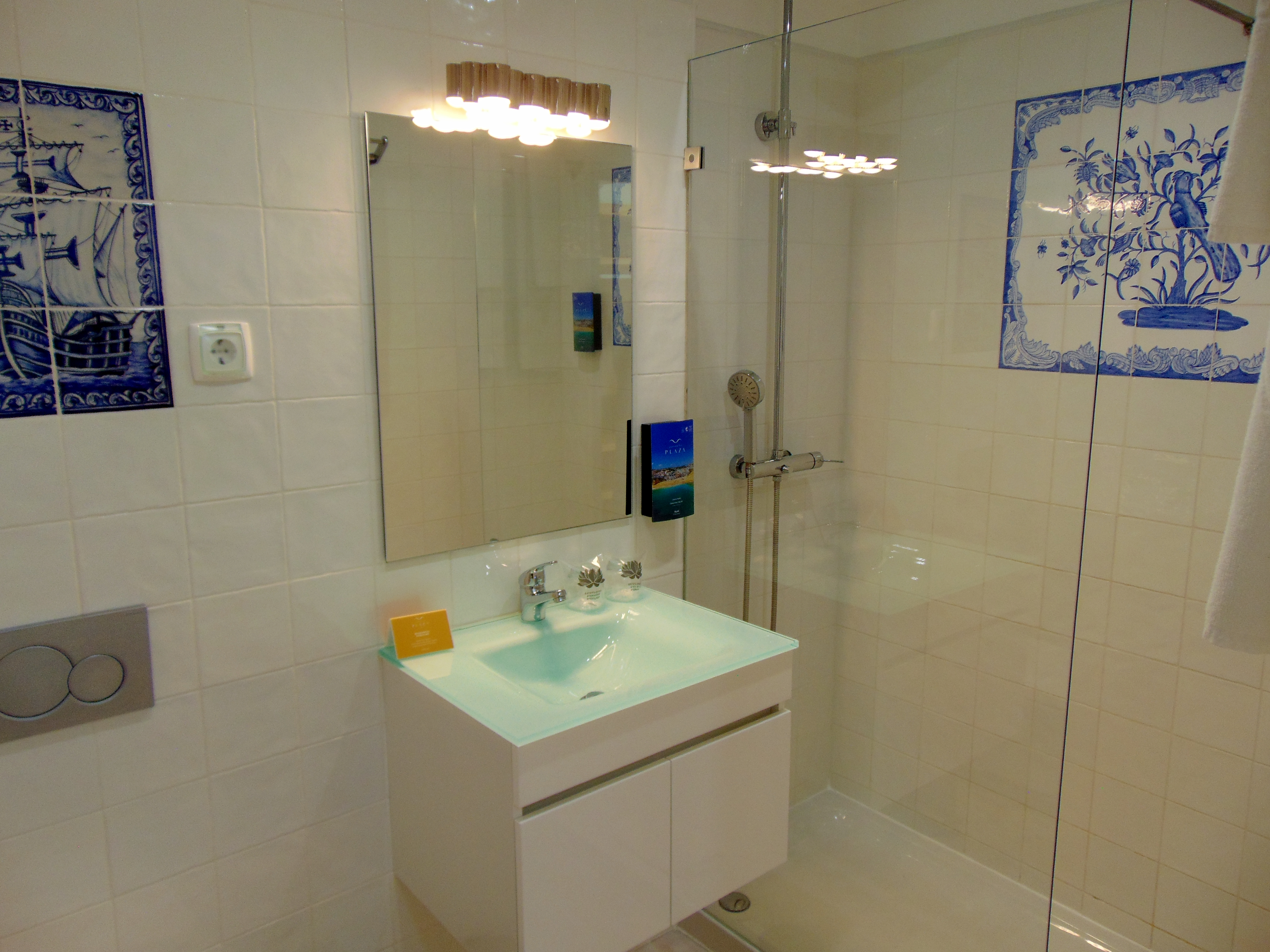 Double or Twin Sea View