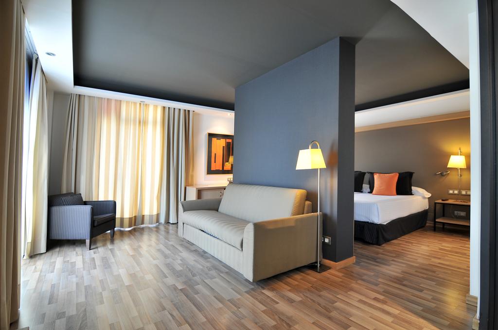 Family Room Standard