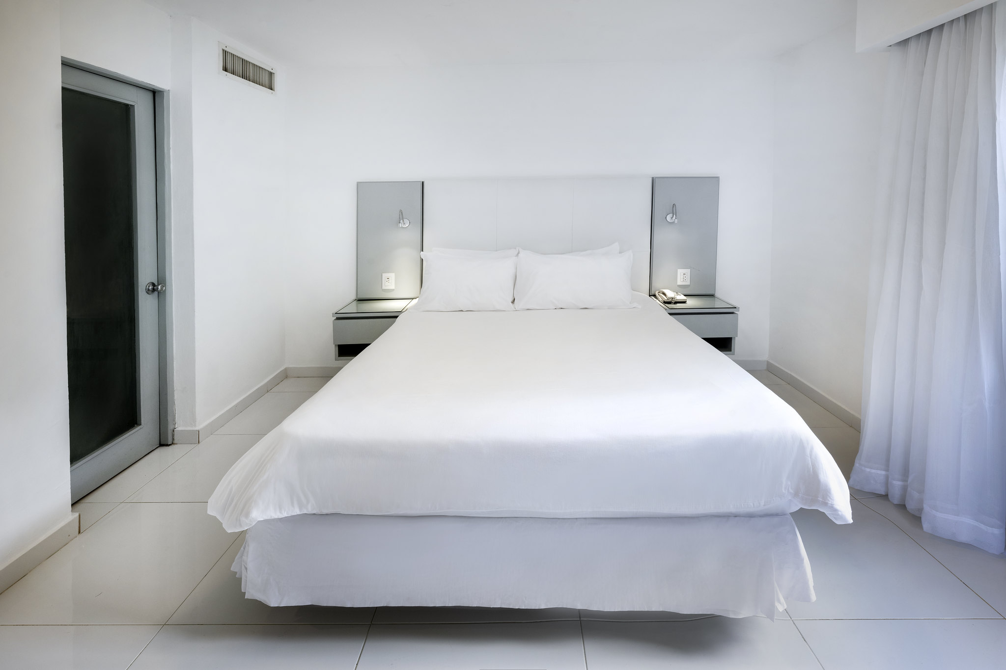 Double Queen Size Bed
