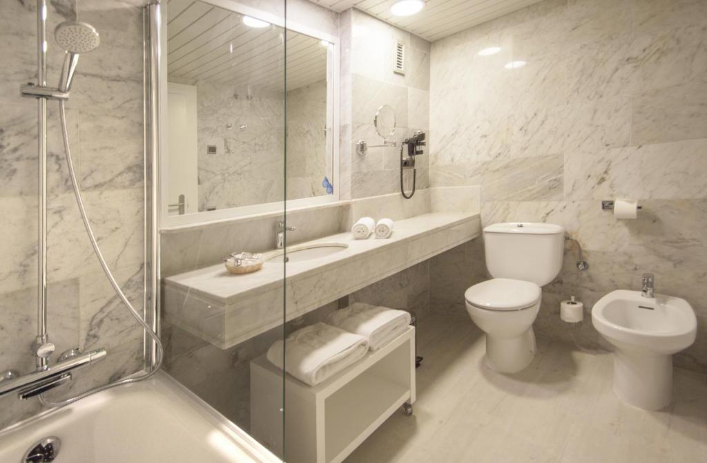 Double or Twin Superior Sea View